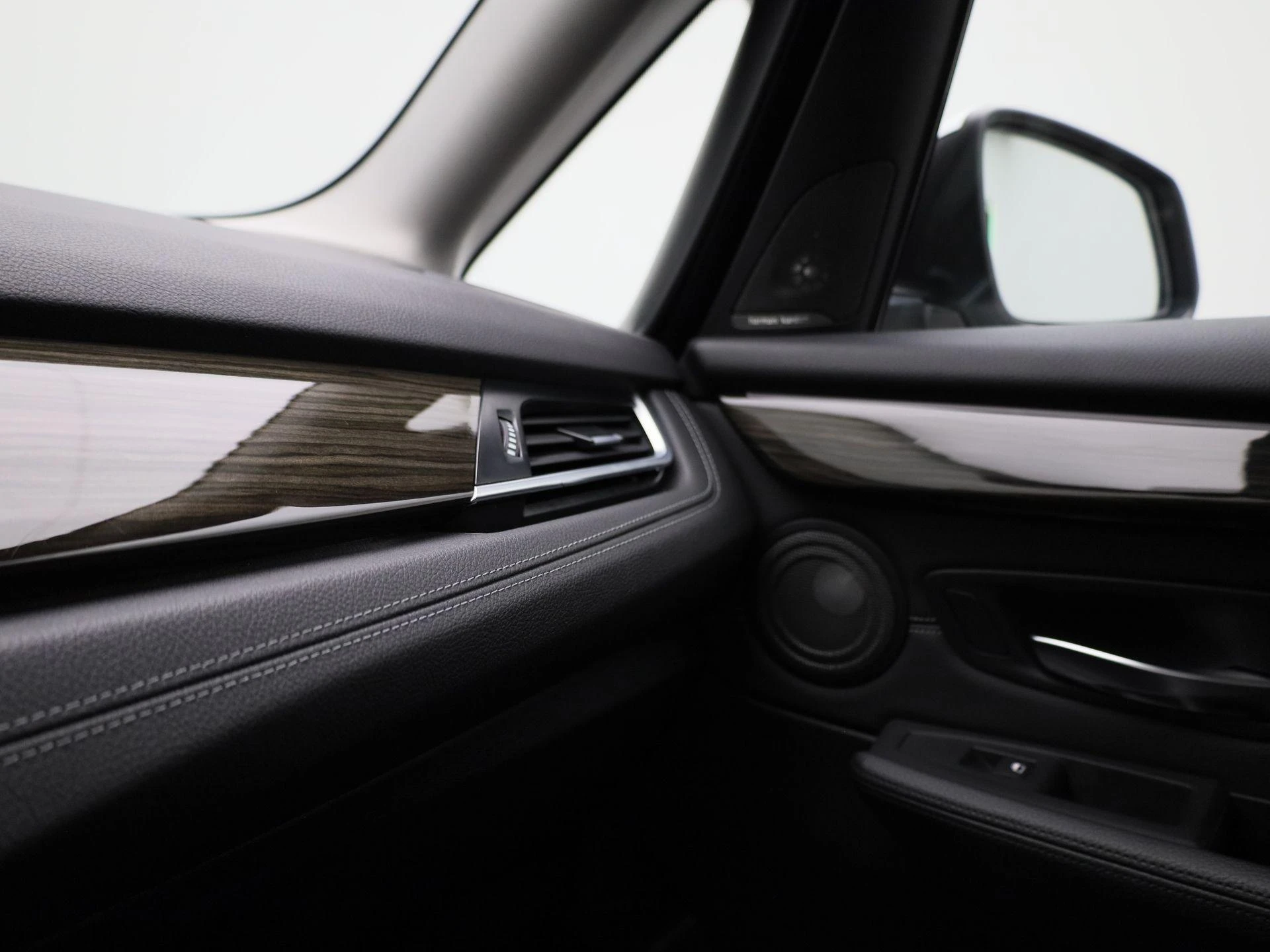 BMW-2 Serie-image-29