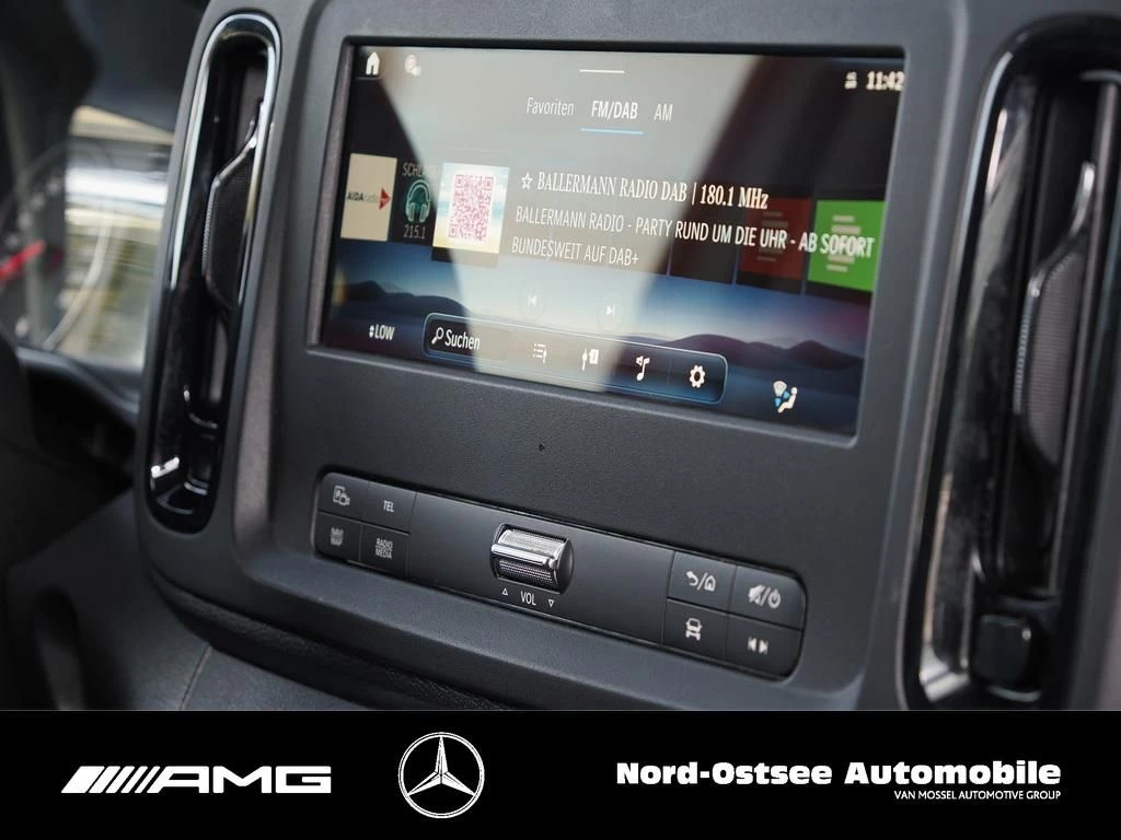 Mercedes-Benz-Vito-image-8