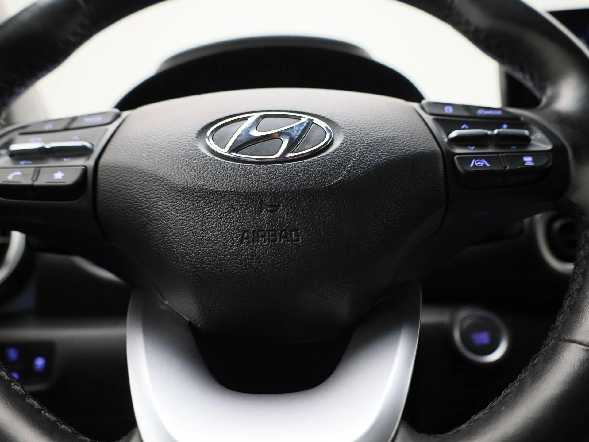 Hyundai-Kona-image-27