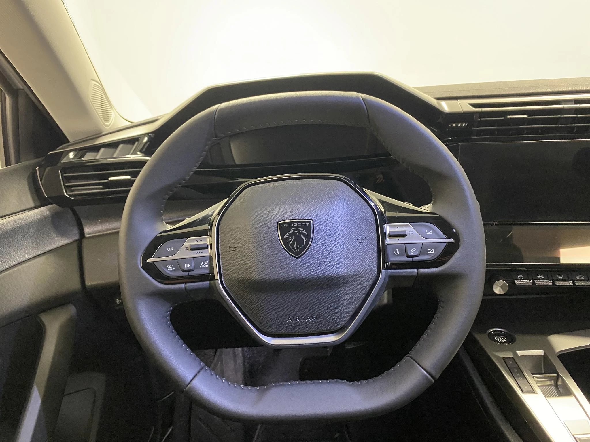 Peugeot-308-image-9