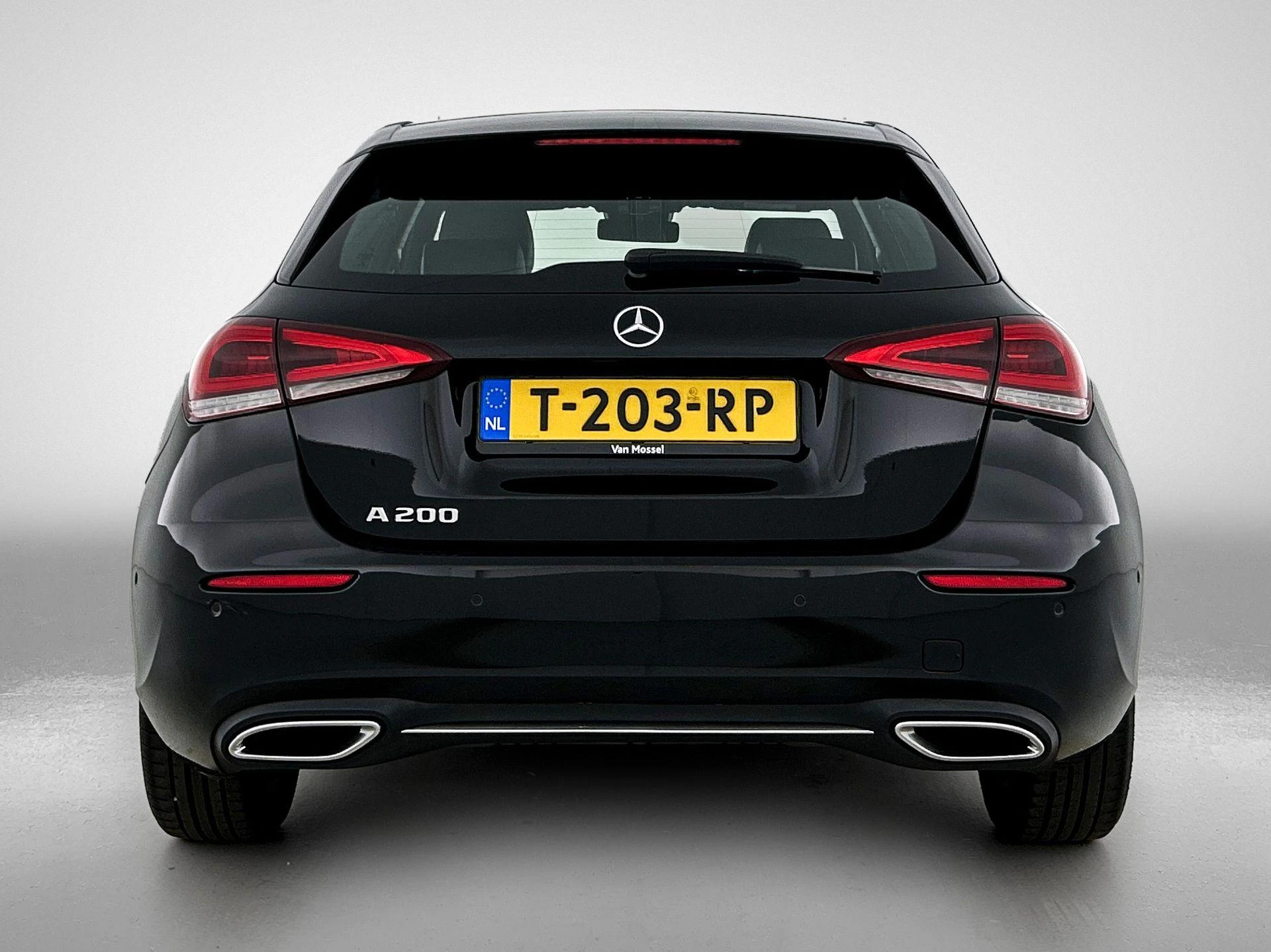 Mercedes-Benz-A-Klasse-image-2