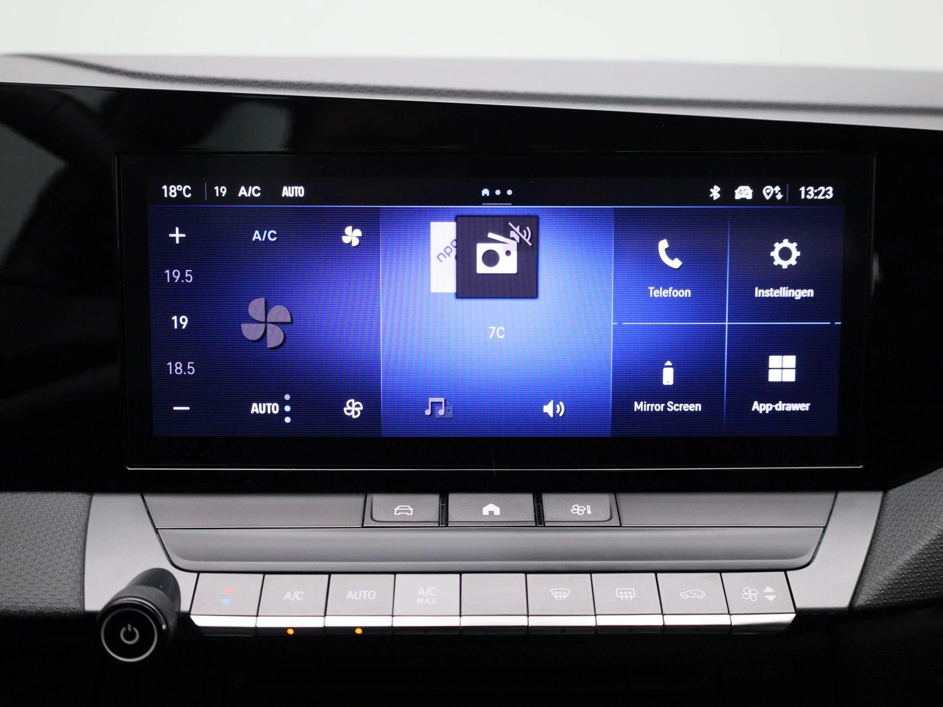 Opel-Astra-image-13