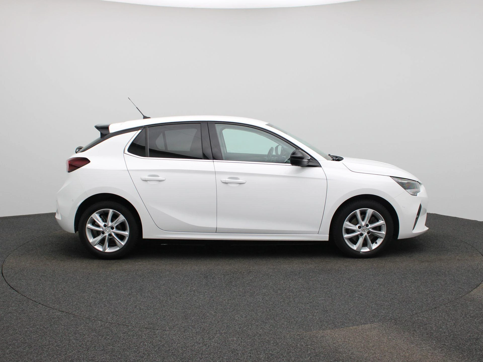Opel-Corsa-image-5