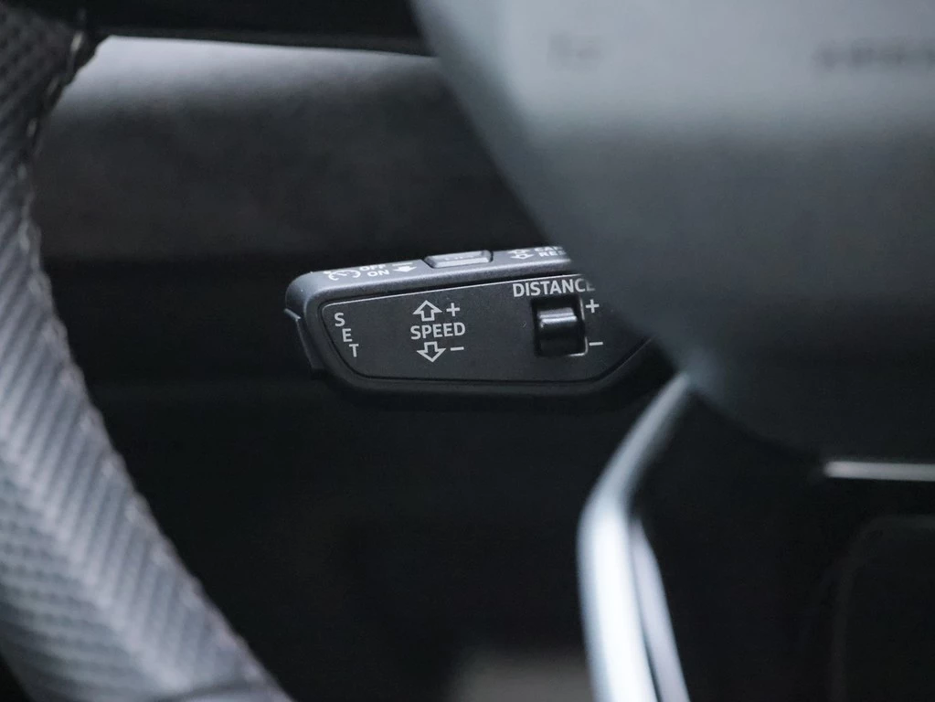 Audi A5 Avant e-hybrid quattro edition one S line