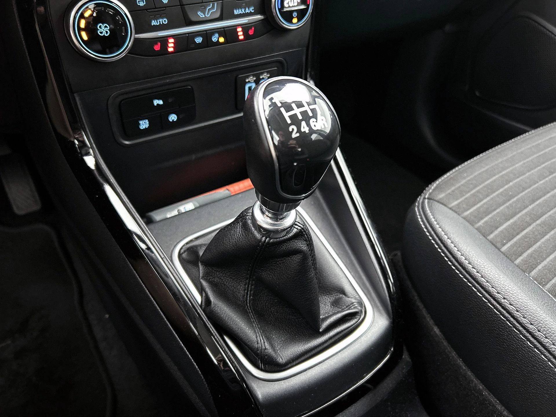 Ford-EcoSport-image-28