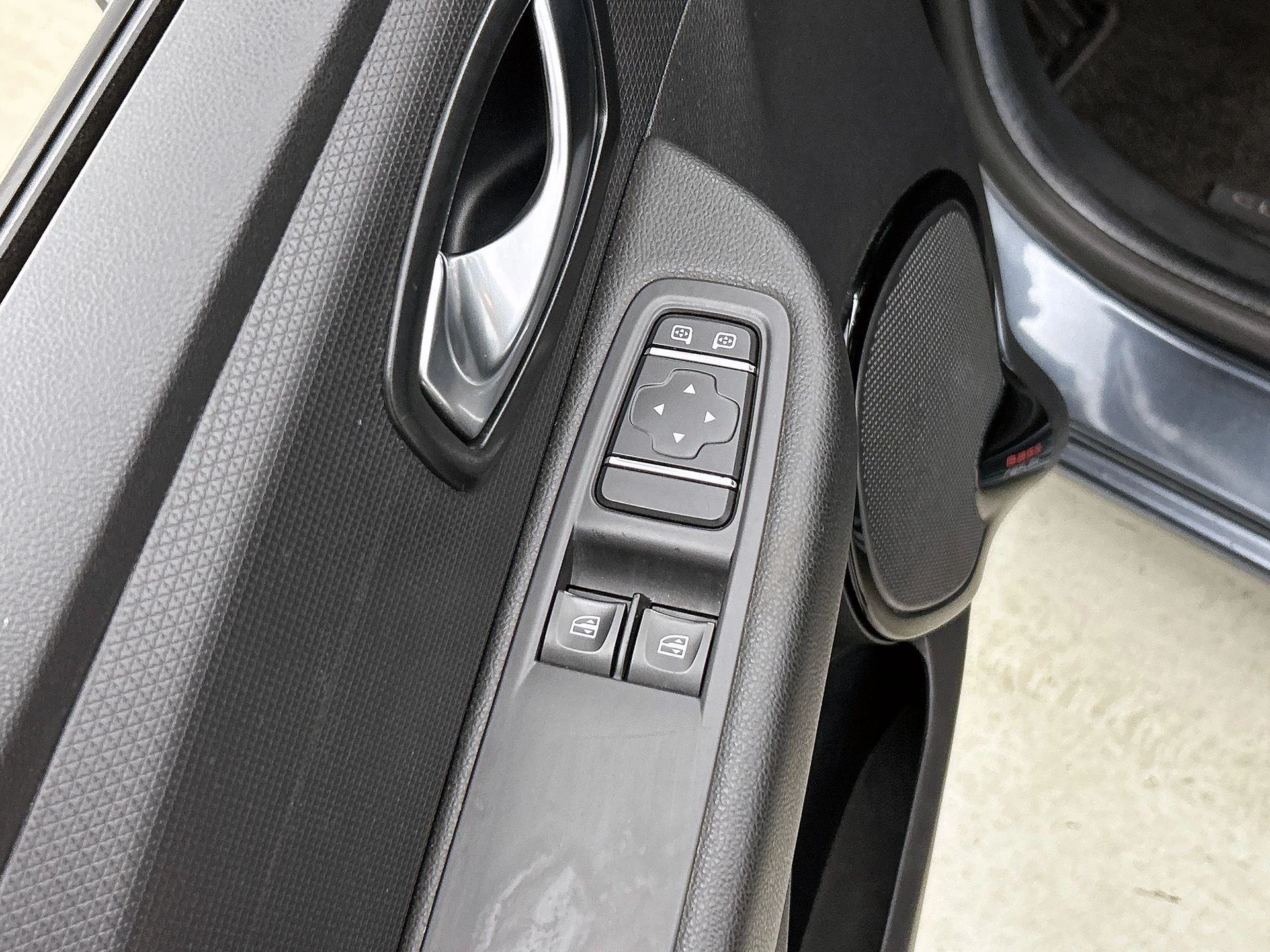 Renault-Clio-image-27