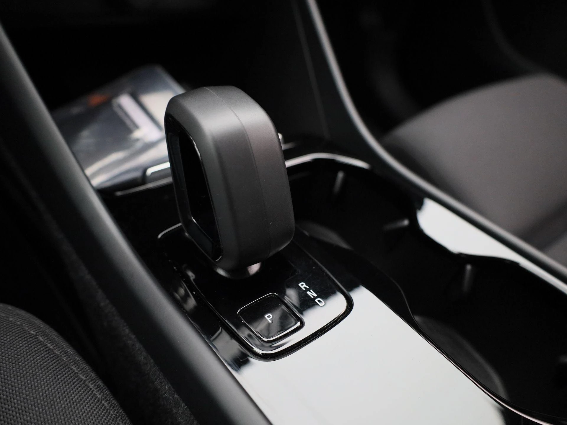 Volvo-XC40-image-21