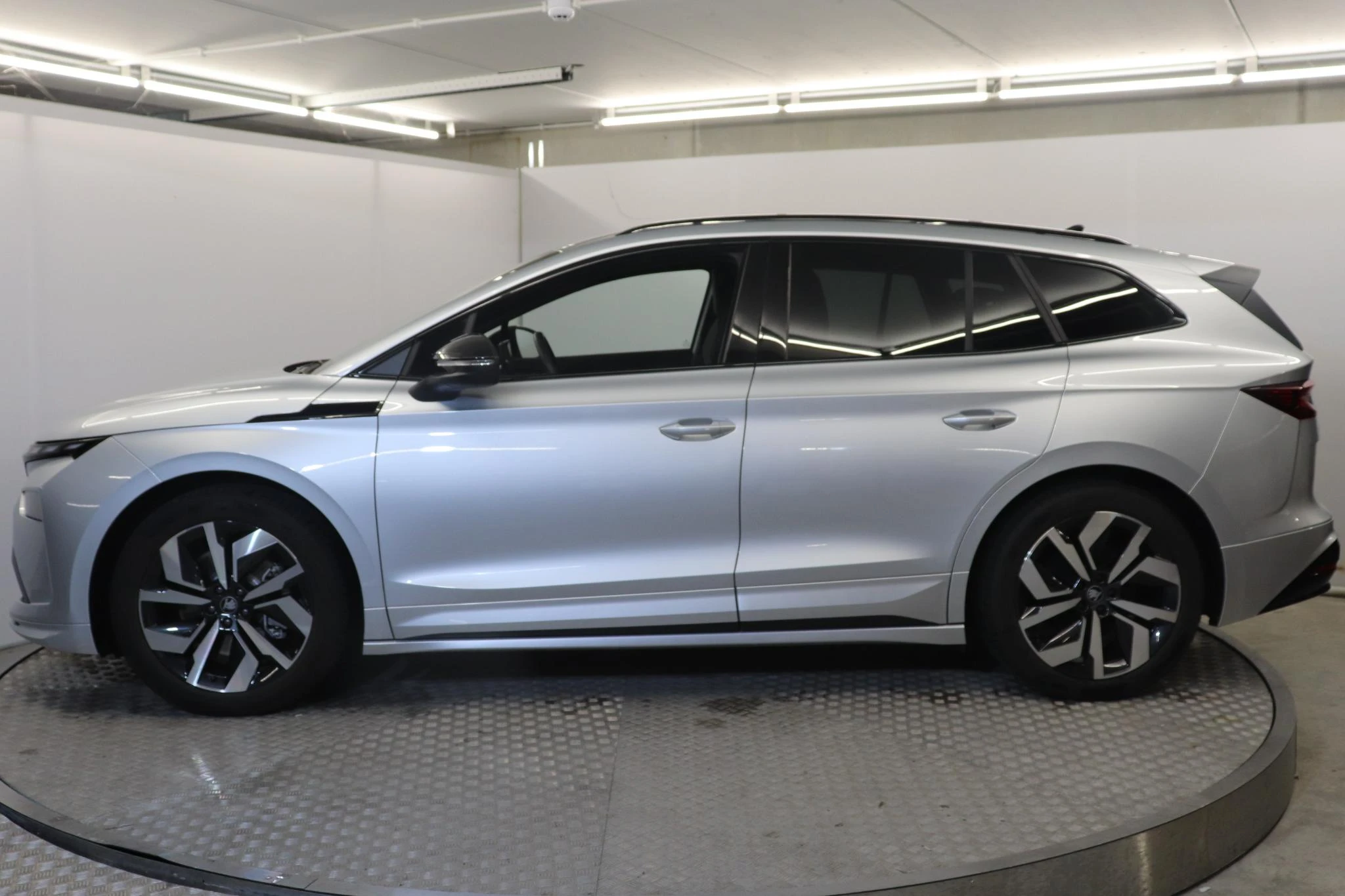 Škoda-Enyaq iV-image-3