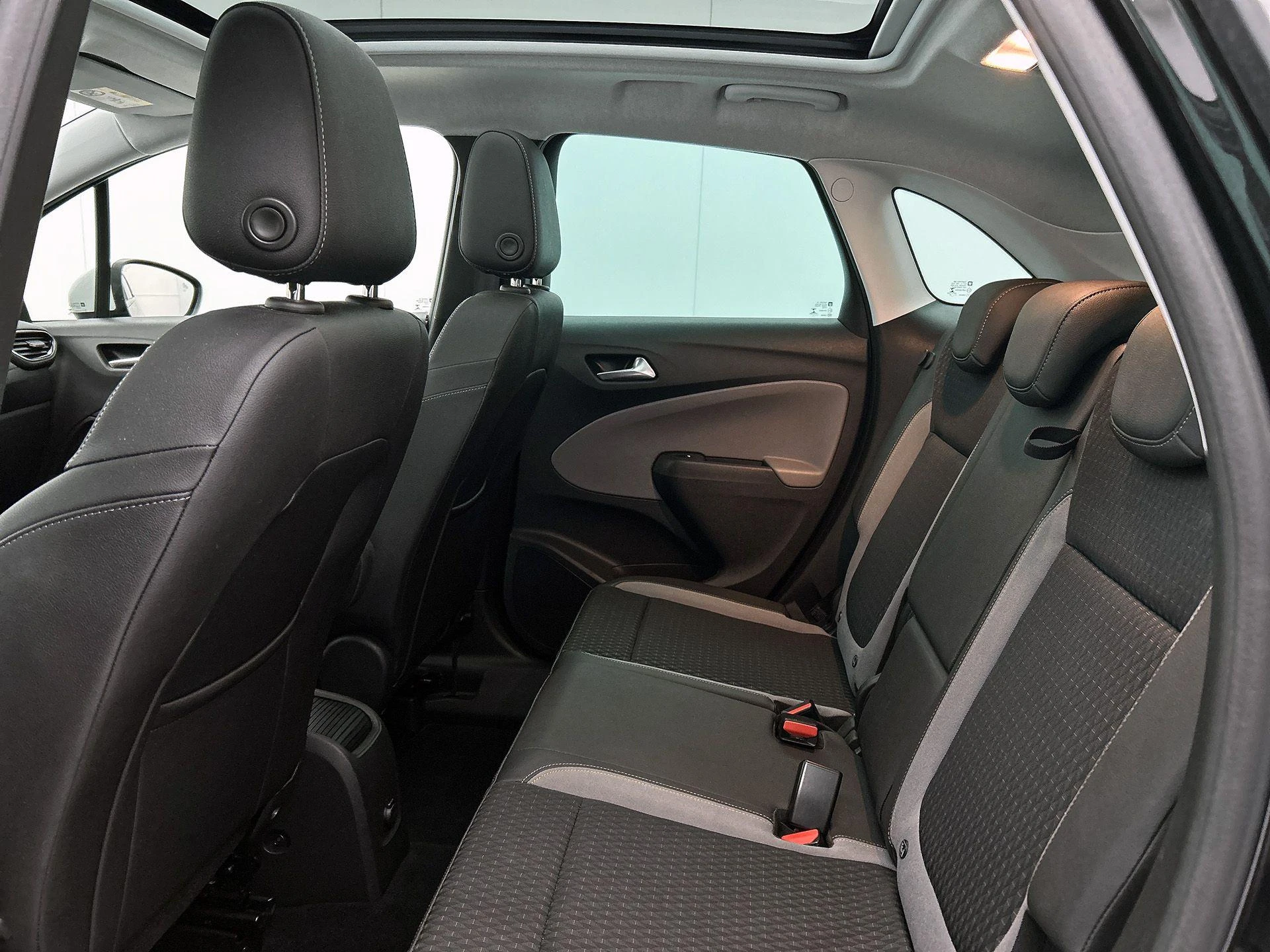 Opel-Crossland X-image-25