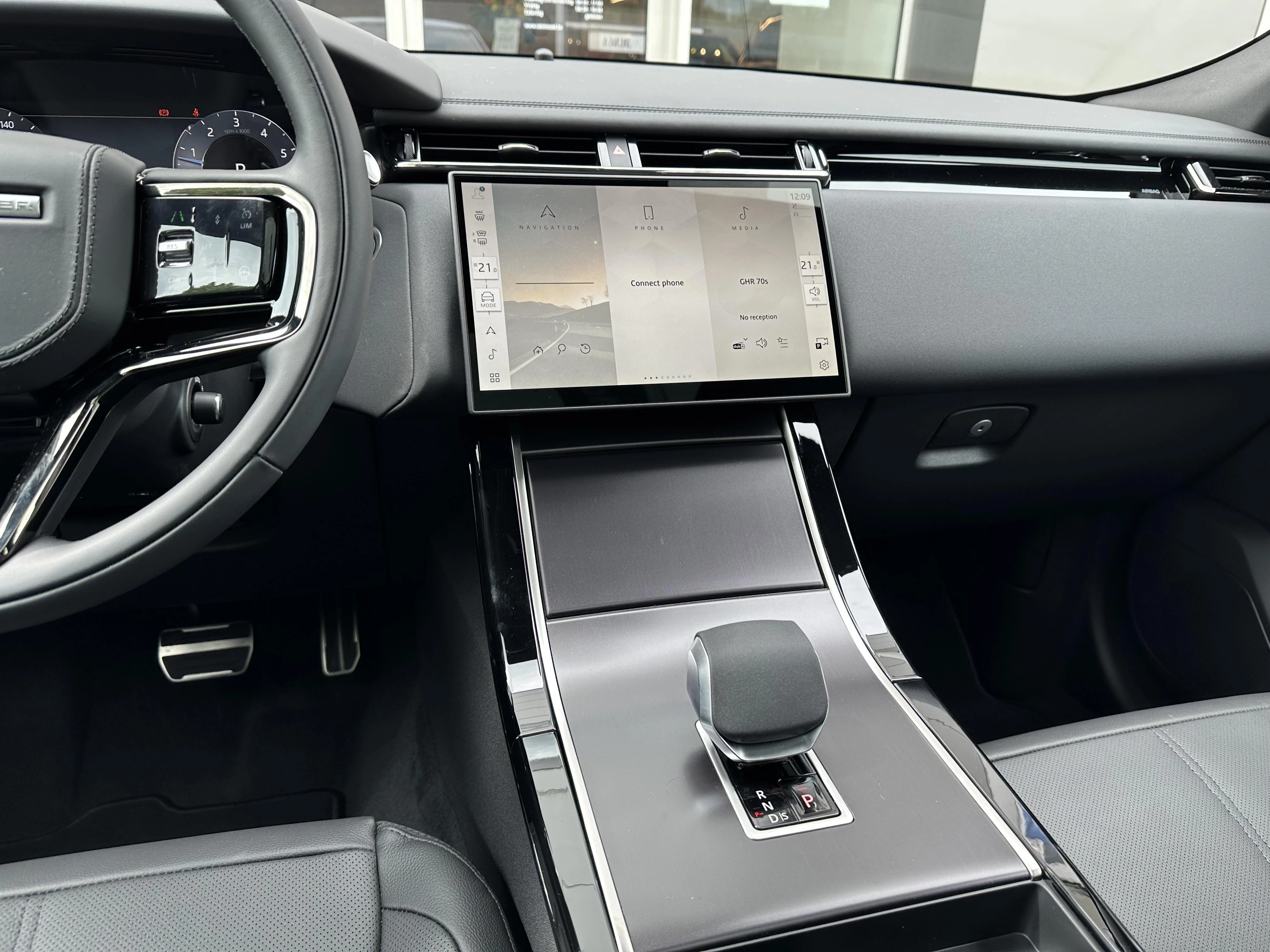 Land Rover Range Rover Velar P400e Dynamic SE AWD Auto. 26MY