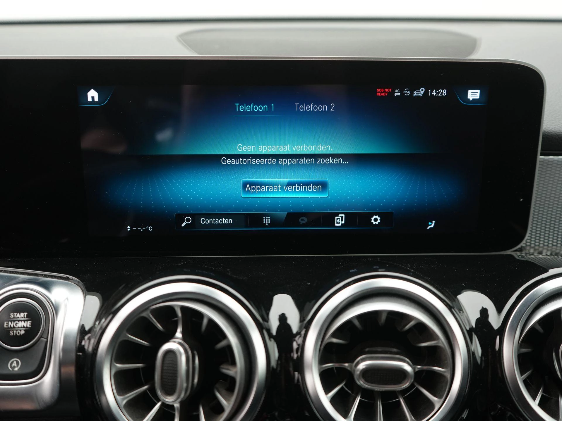 Mercedes-Benz-GLB-image-18
