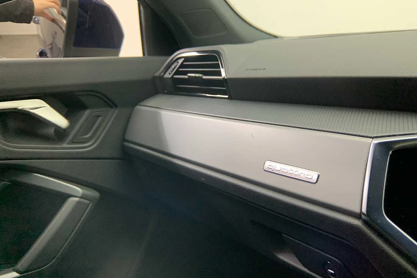 Audi-Q3-image-17