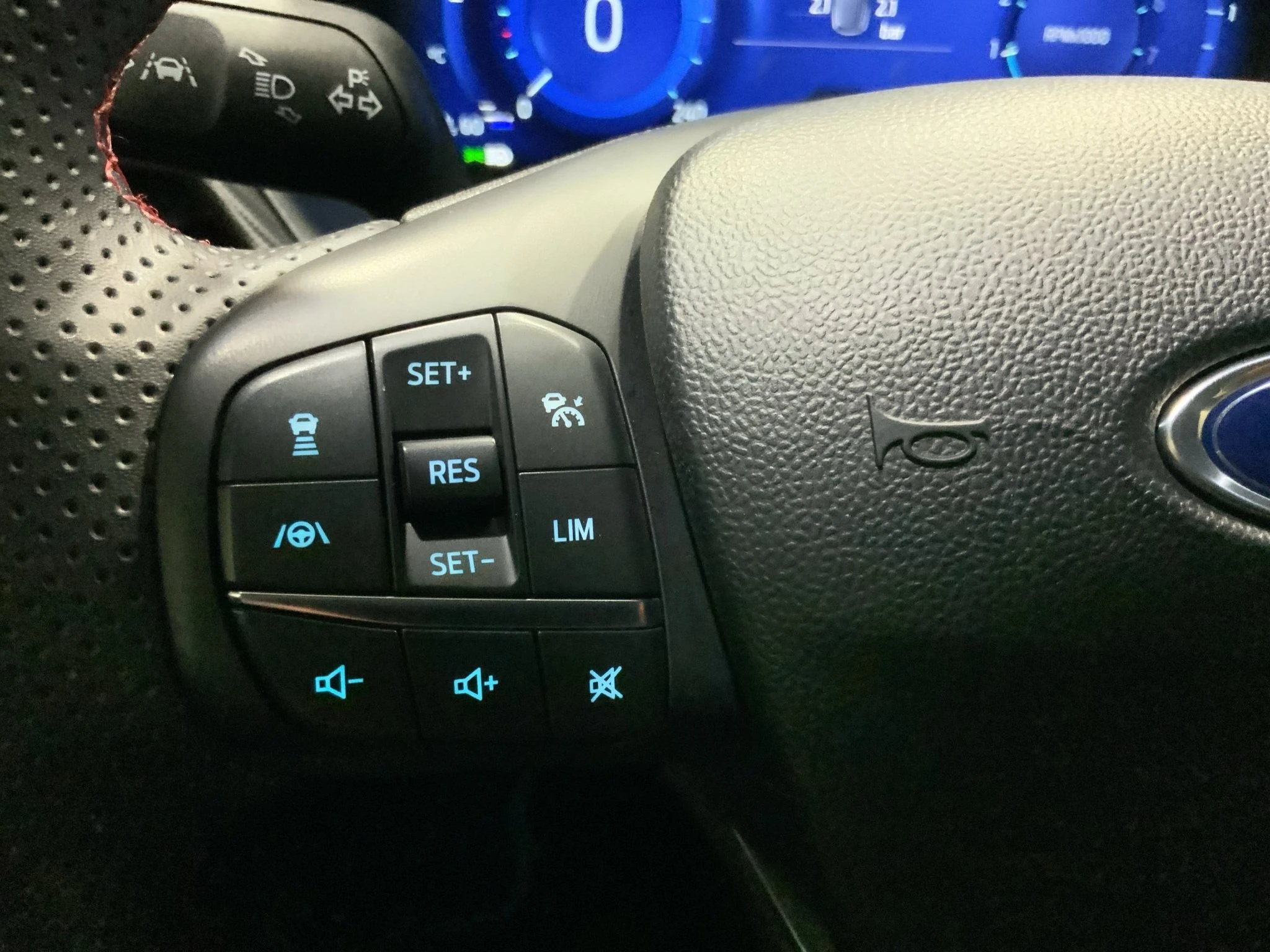 Ford-Puma-image-19
