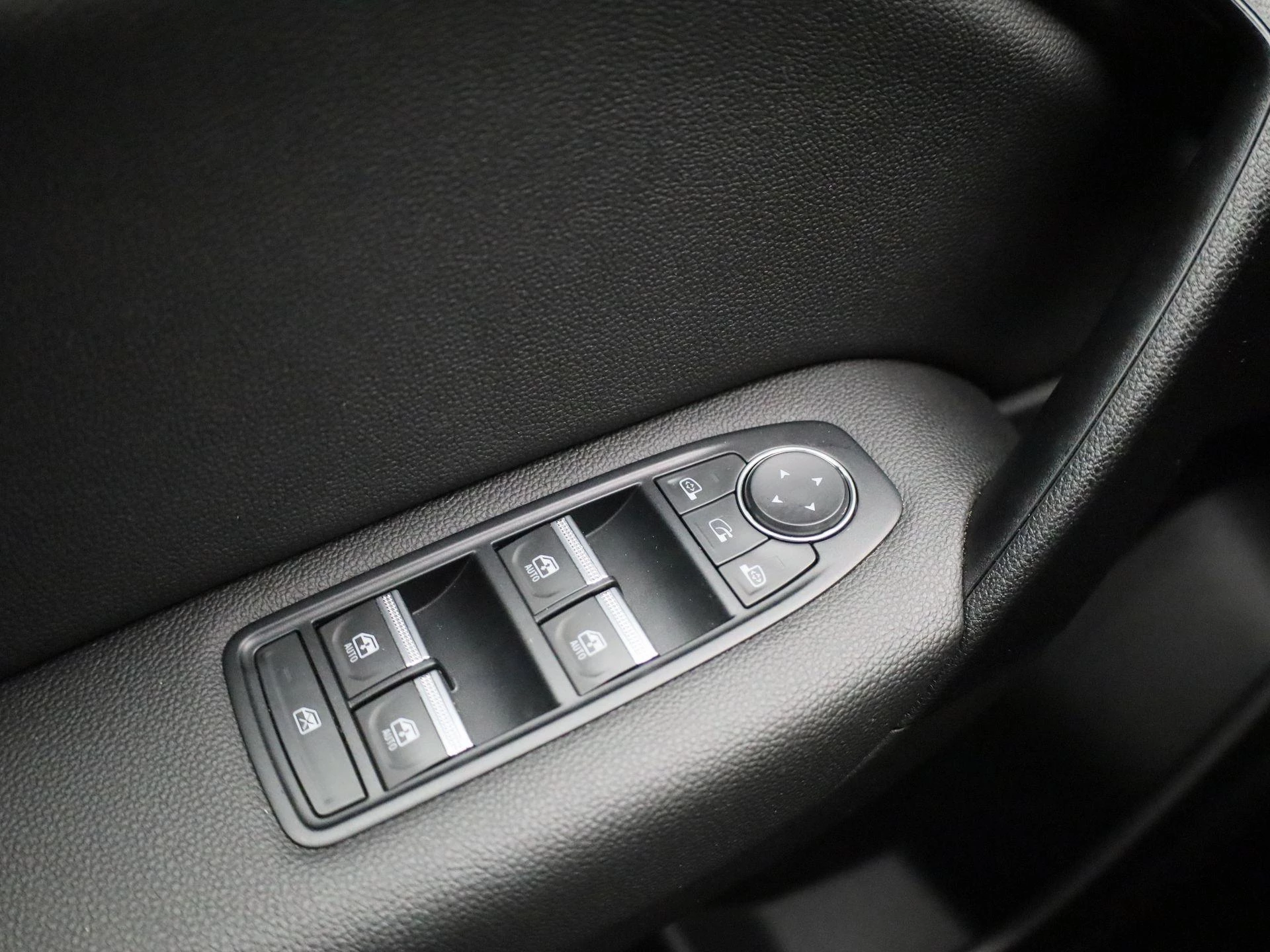 Renault-Captur-image-22