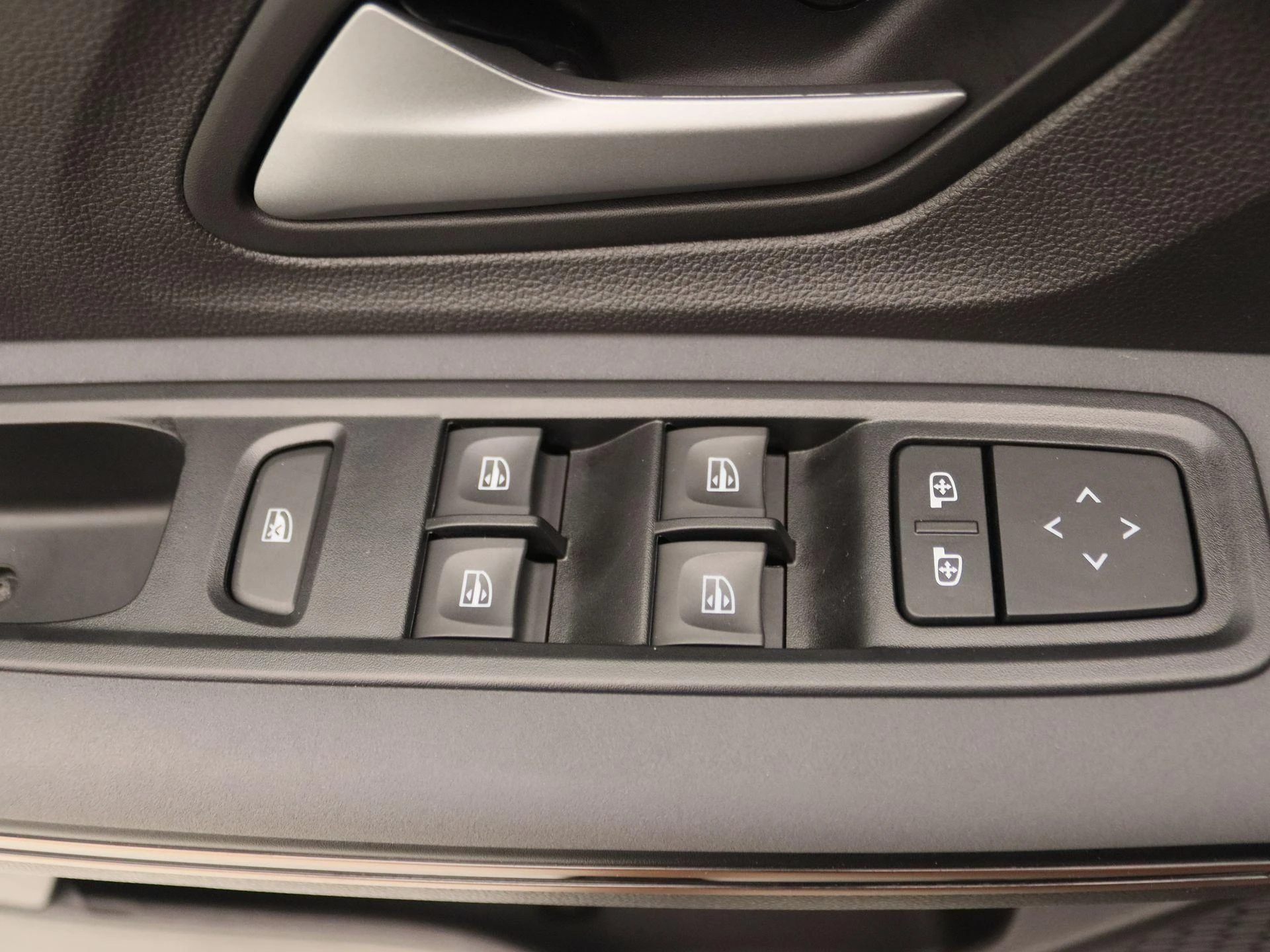 Dacia-Sandero Stepway-image-19