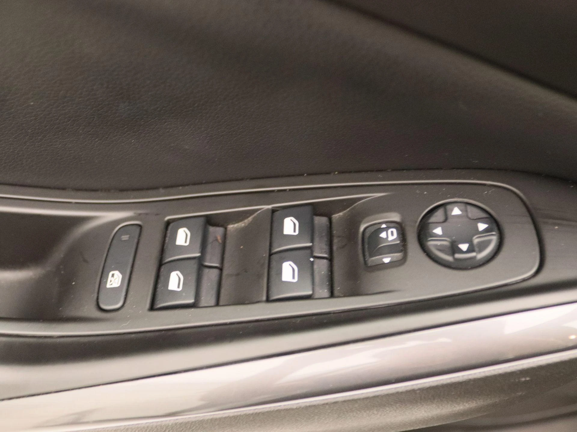Opel-Grandland X-image-20