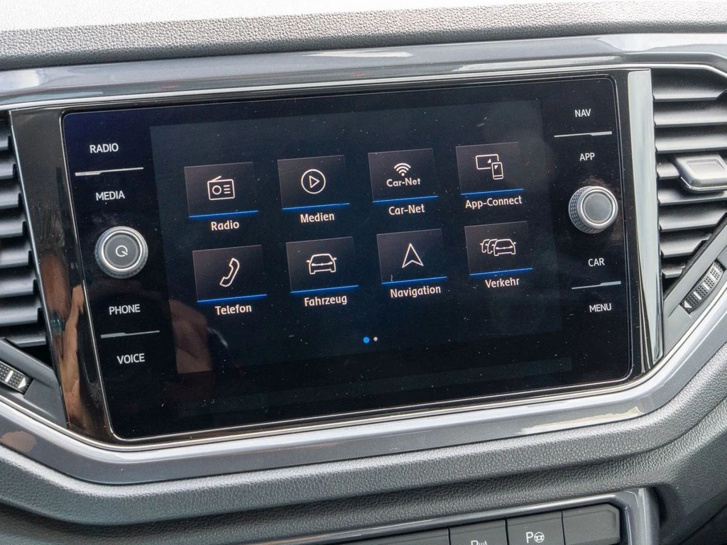 Volkswagen-T-Roc-image-15