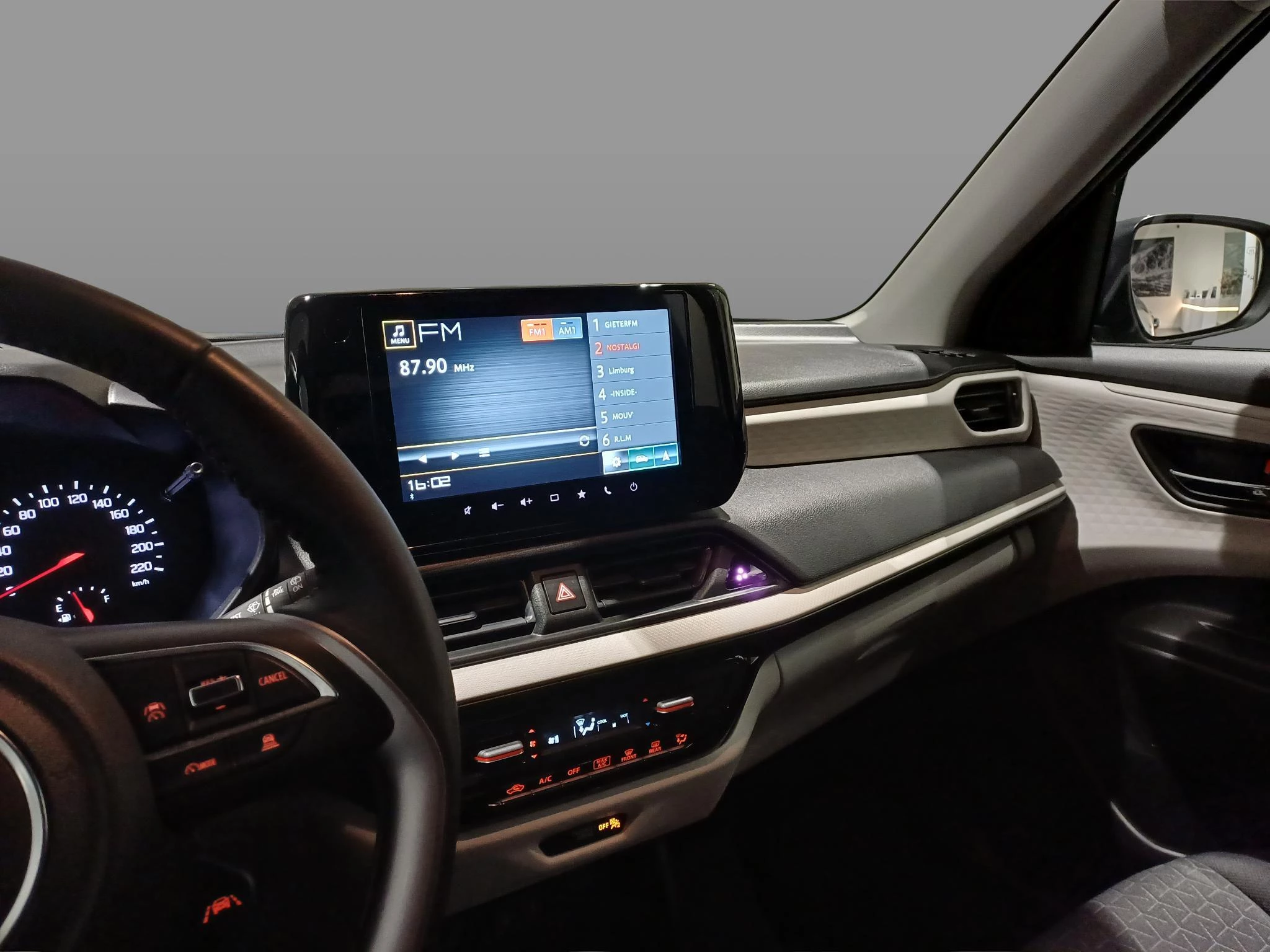 Suzuki-Swift-image-11