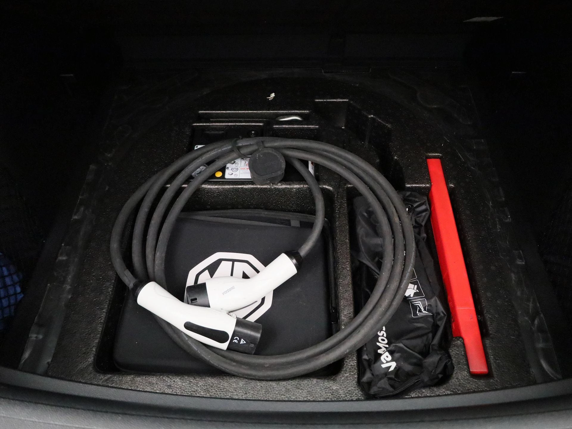 MG-ZS EV-image-12