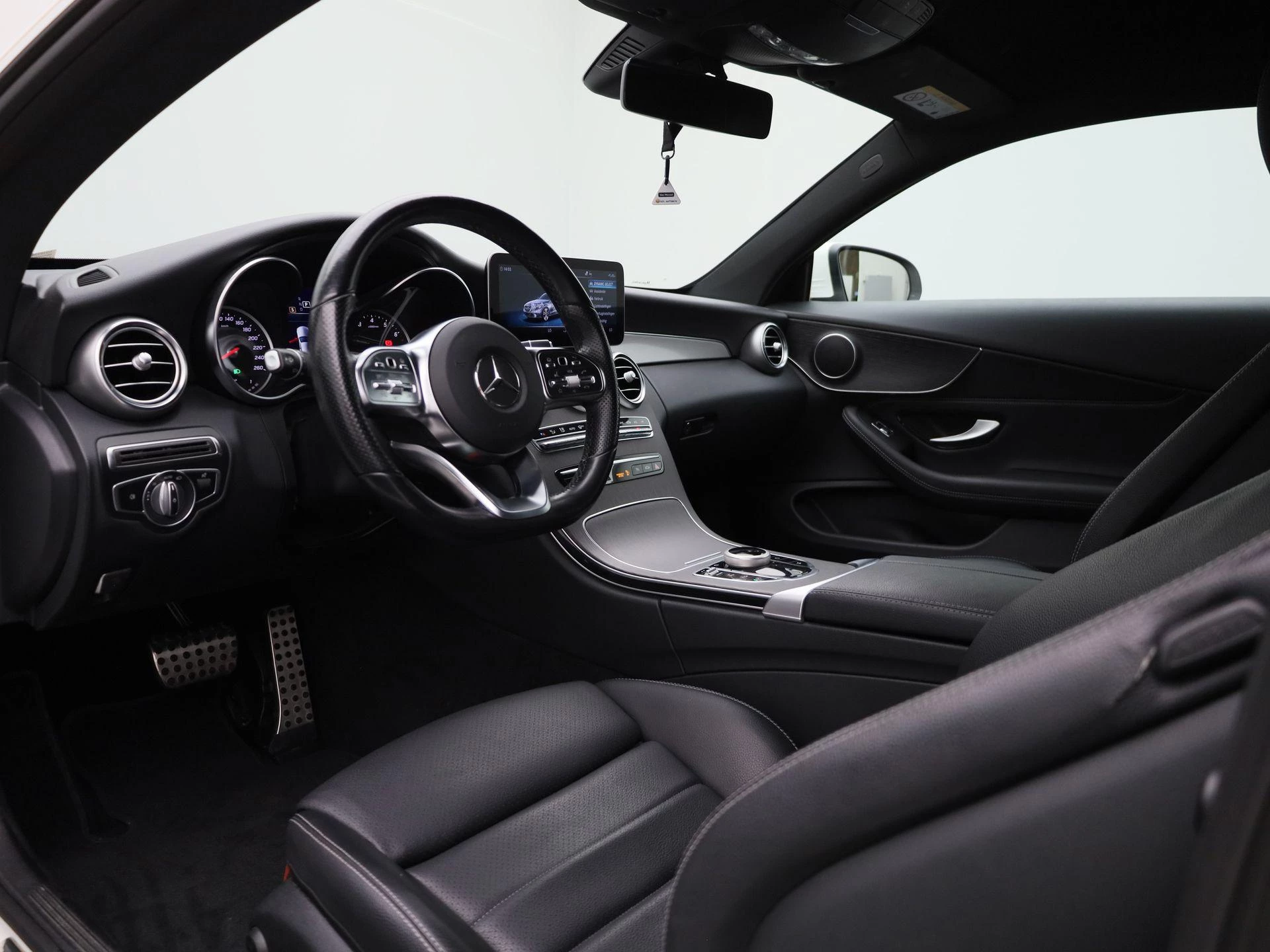 Mercedes-Benz-Classe C-image-33