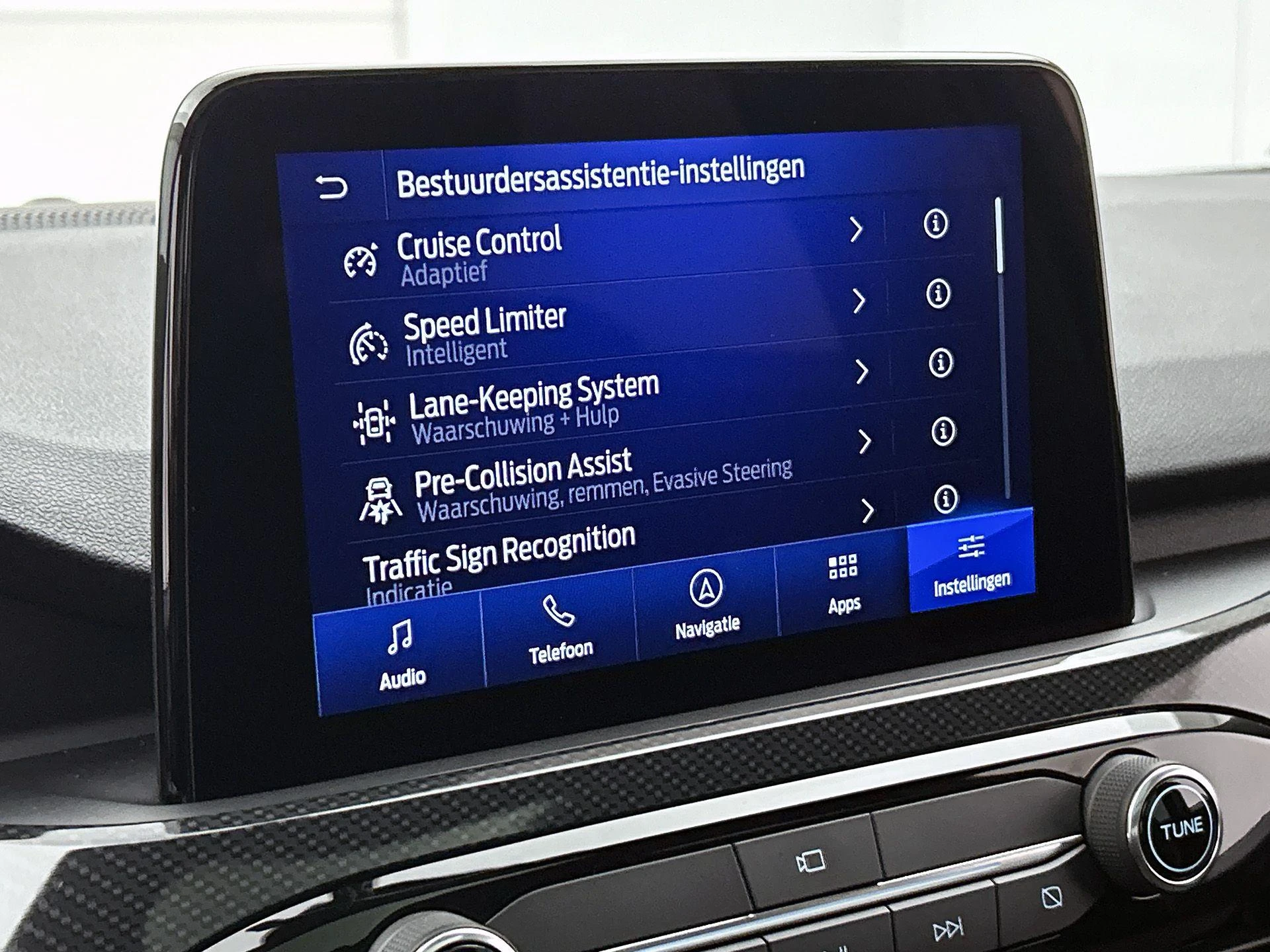 Ford-Kuga-image-11