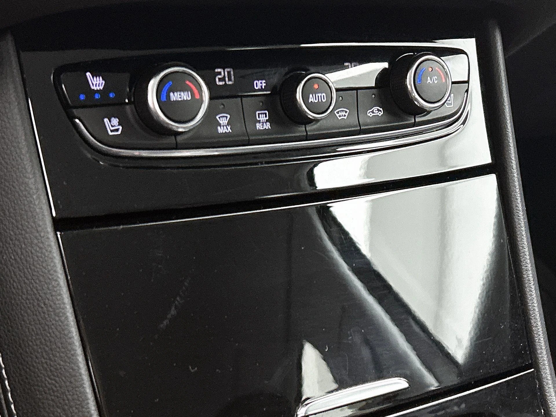 Opel-Grandland X-image-31
