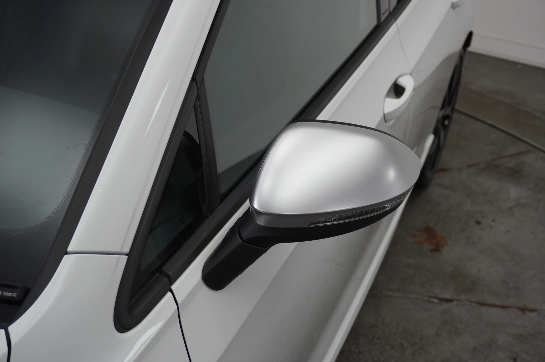 Volkswagen-Golf-image-48