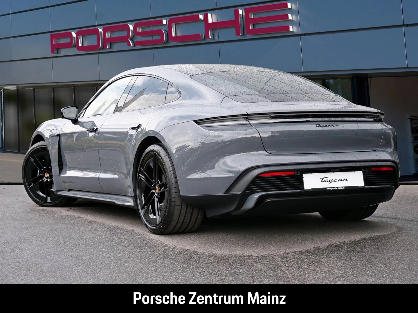 Porsche-Taycan-image-5