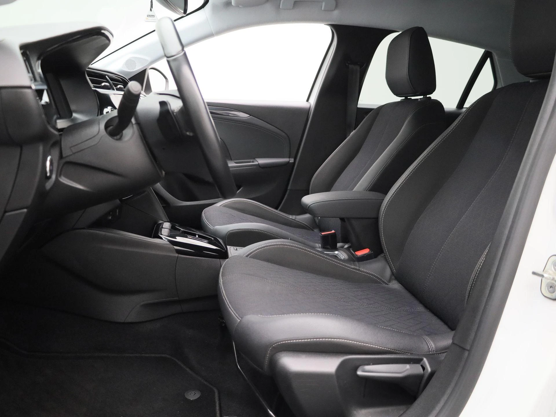 Opel-Corsa-image-9