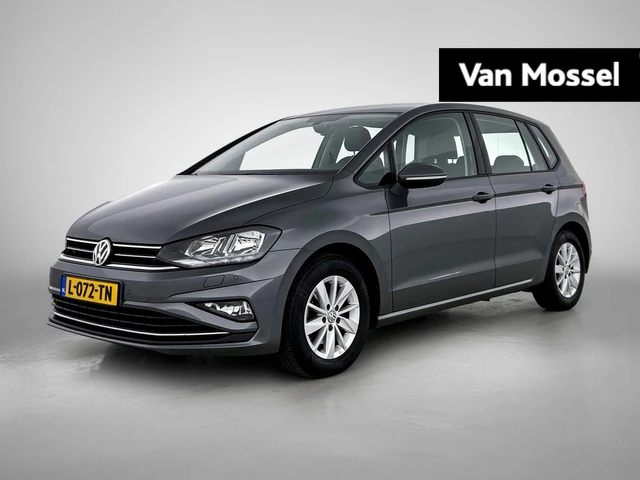 Volkswagen Golf SportsVan