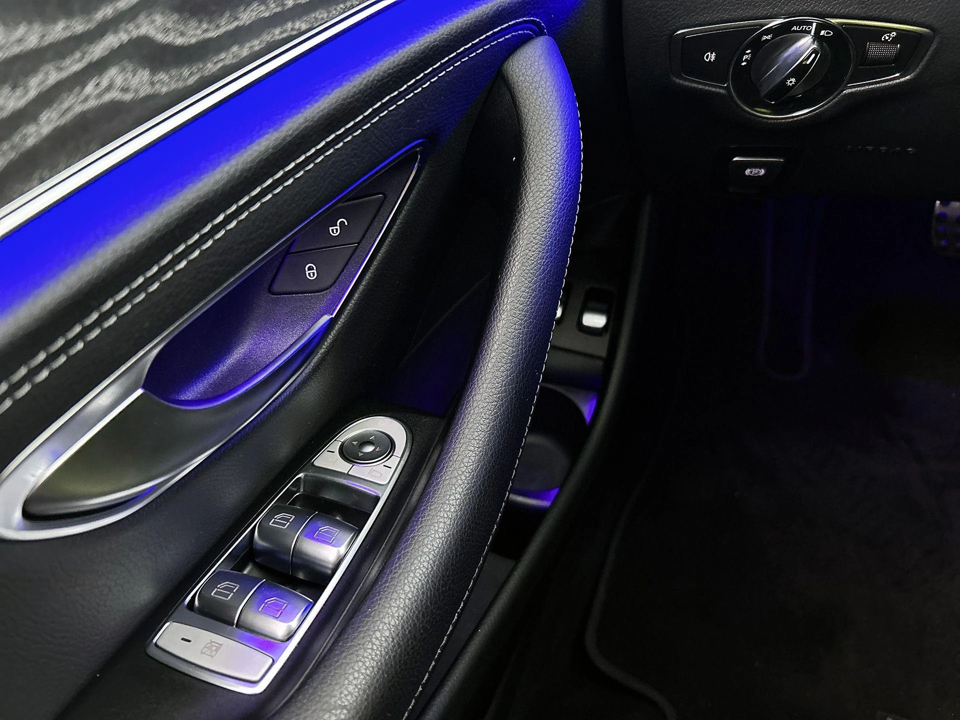 Mercedes-Benz-E-Klasse-image-41
