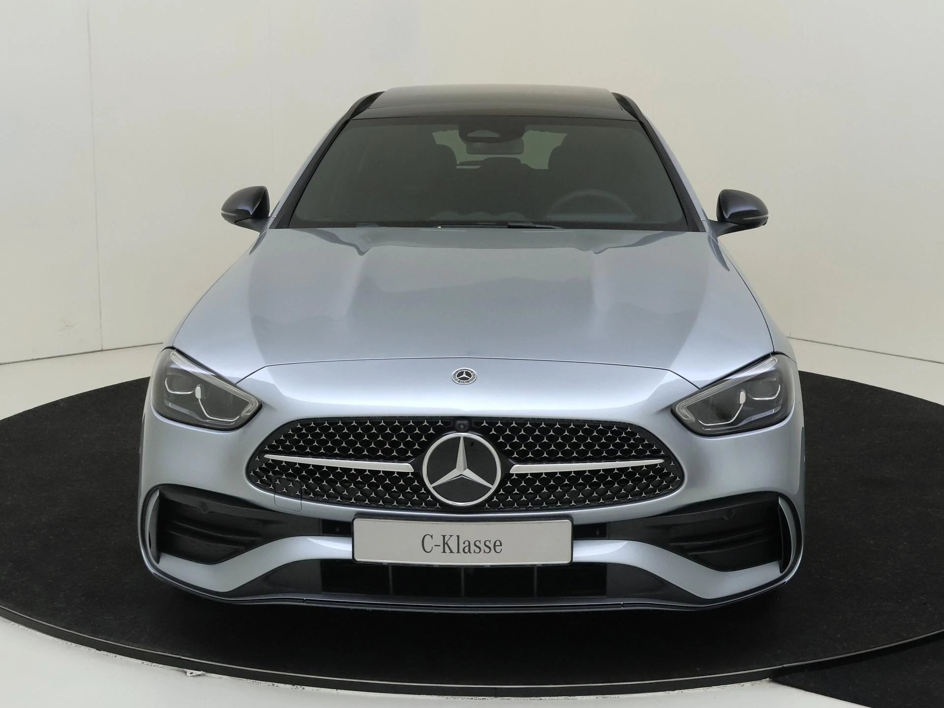 Mercedes-Benz-C-Klasse-image-8