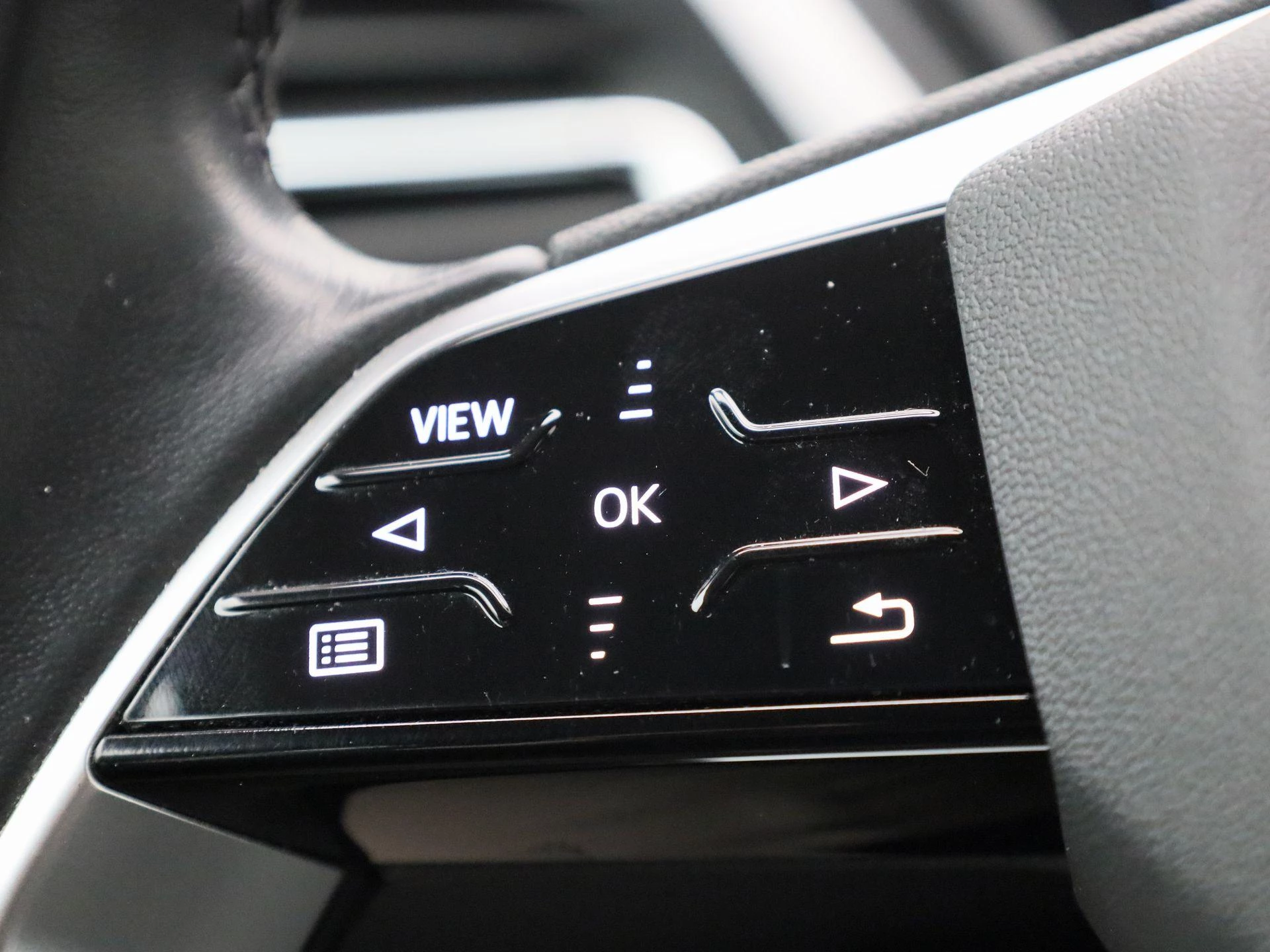 Audi Q4 e-tron 35 Launch edition Advanced 55 kWh