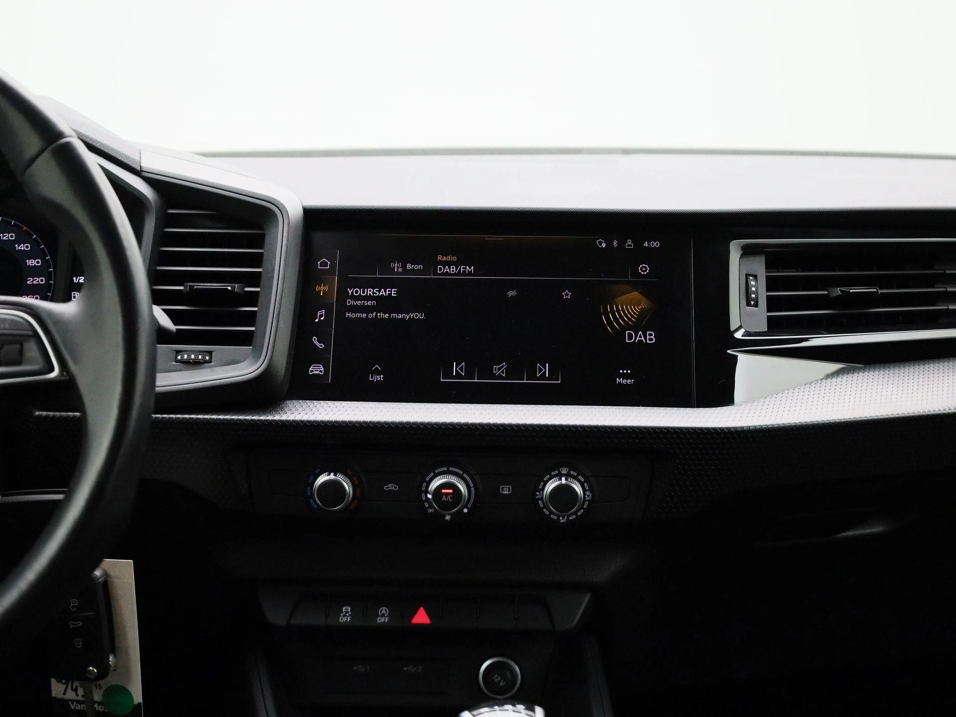 Audi-A1 Sportback-image-8
