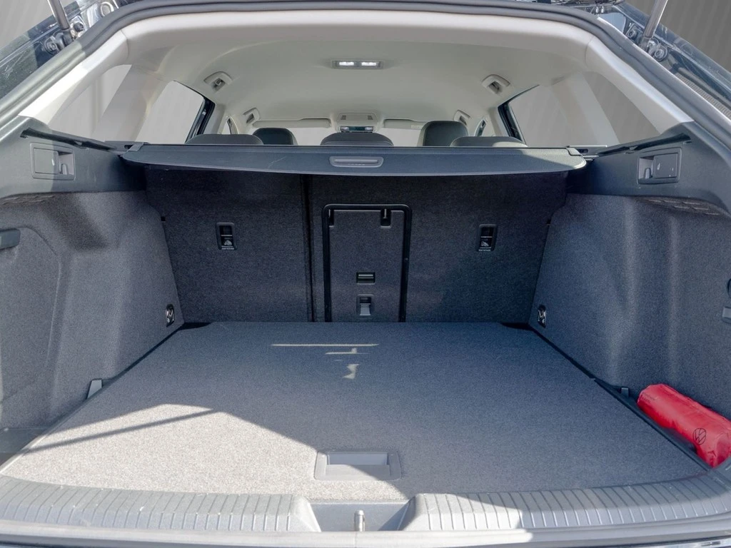 Volkswagen-Golf-image-5