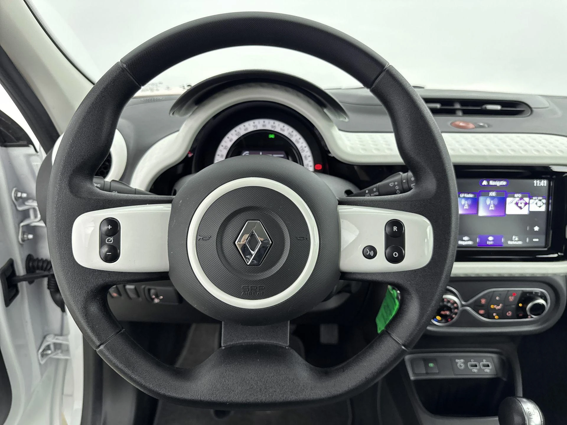 Renault-Twingo-image-9