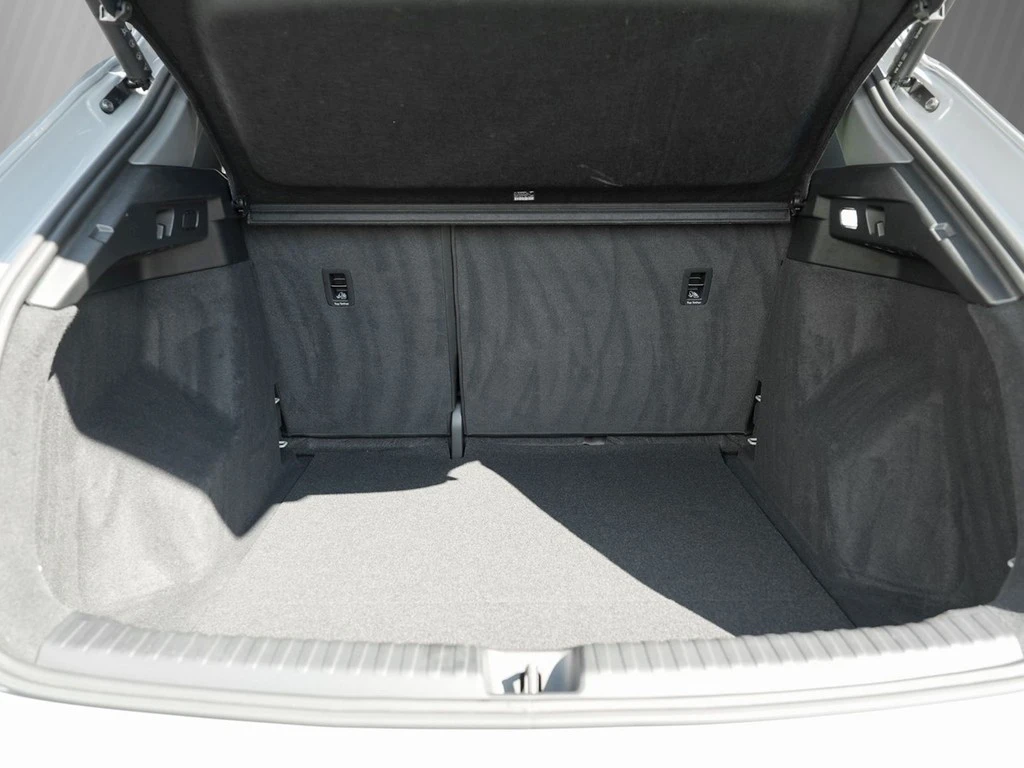 Audi Q4 e-tron 35 Navi ACC Panorama Kamera ACC PDC+