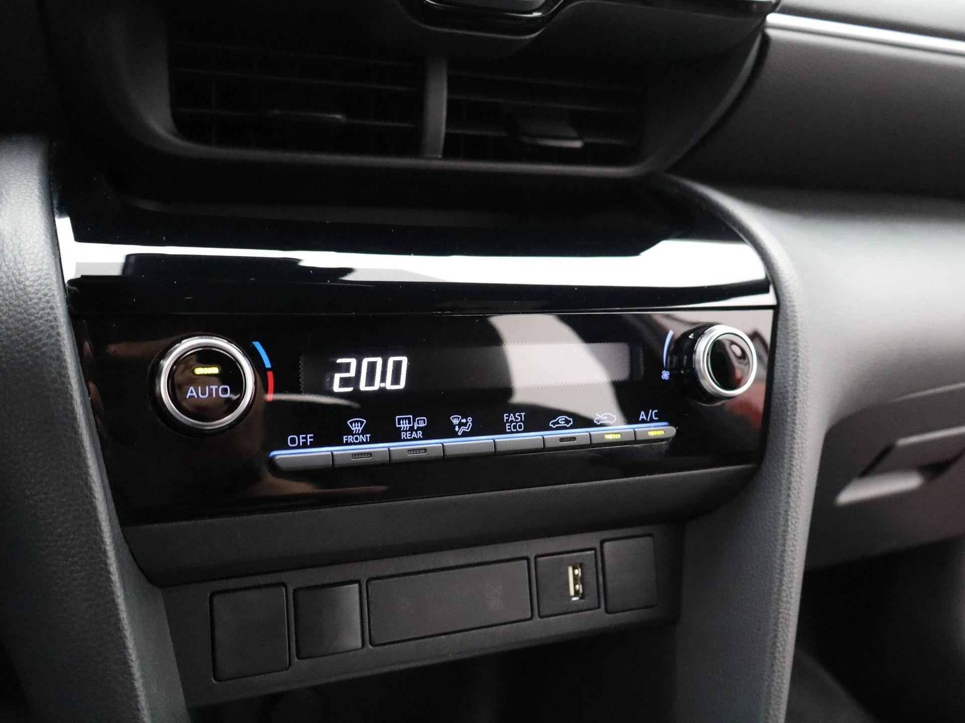 Toyota Yaris Cross 1.5 Hybrid Business Plus