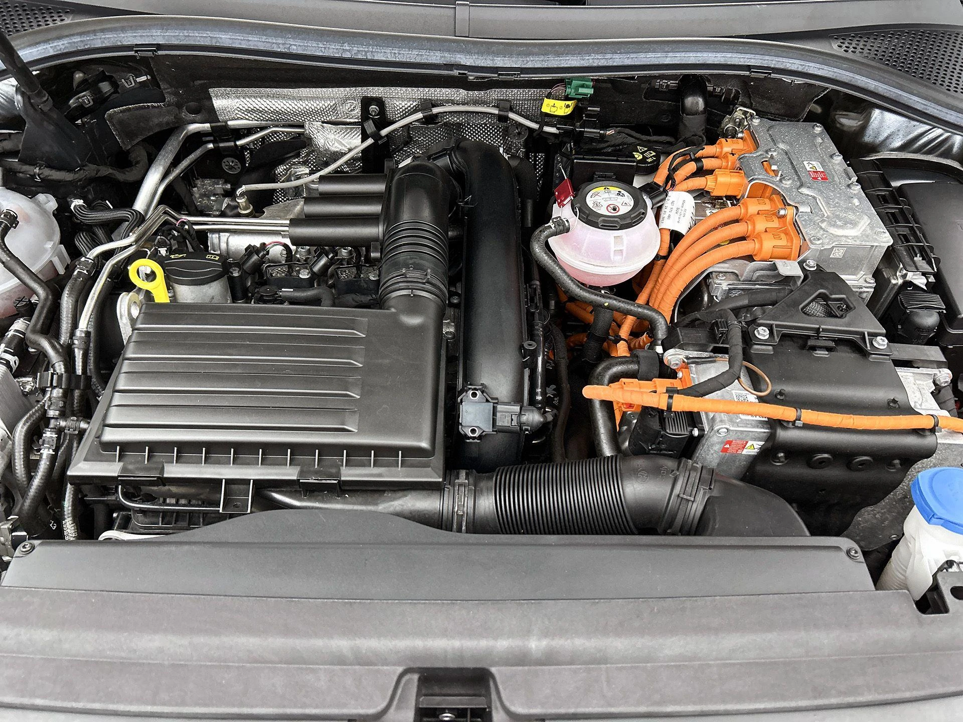 Volkswagen-Tiguan-image-32