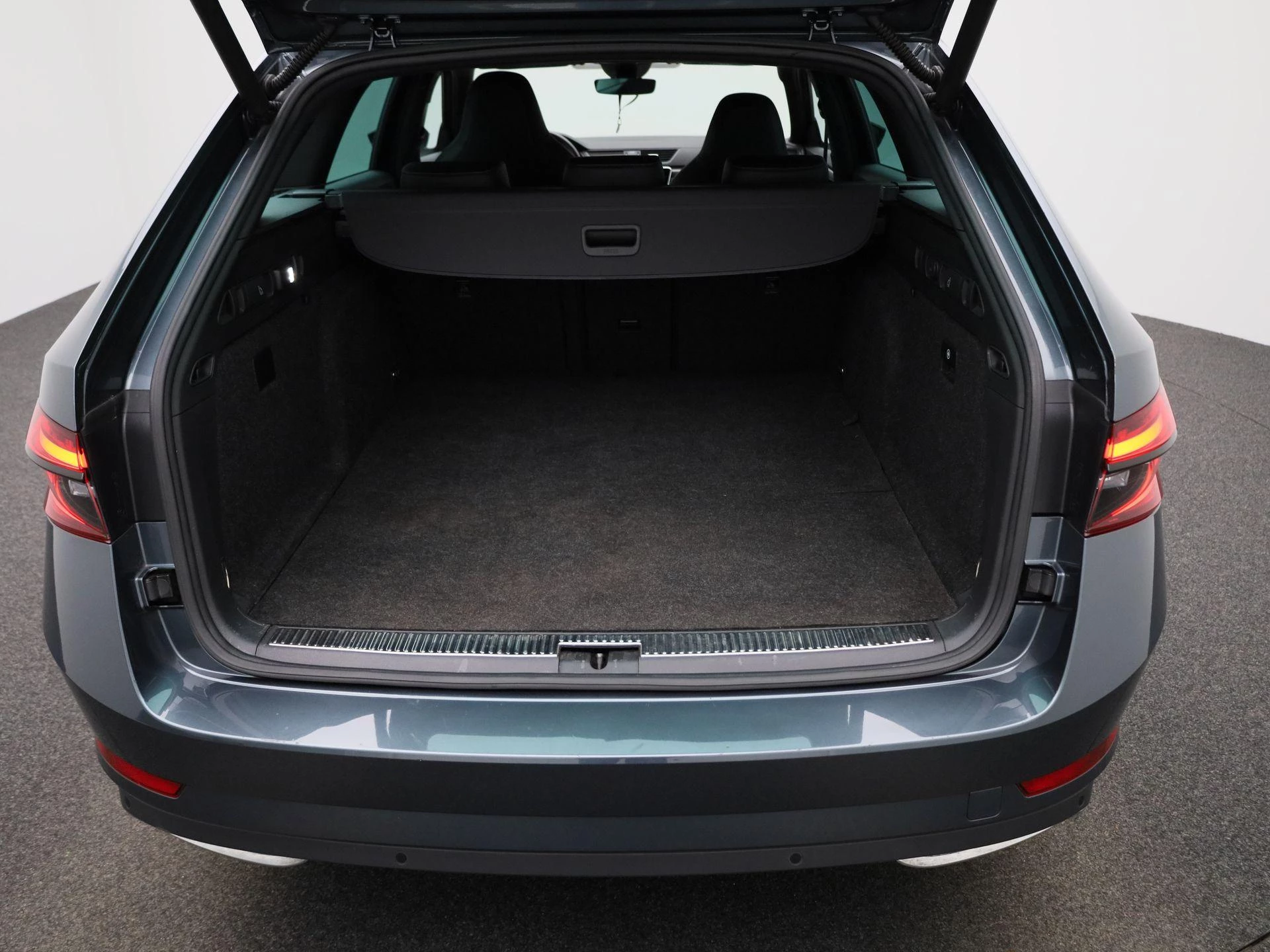 Škoda-Superb-image-12