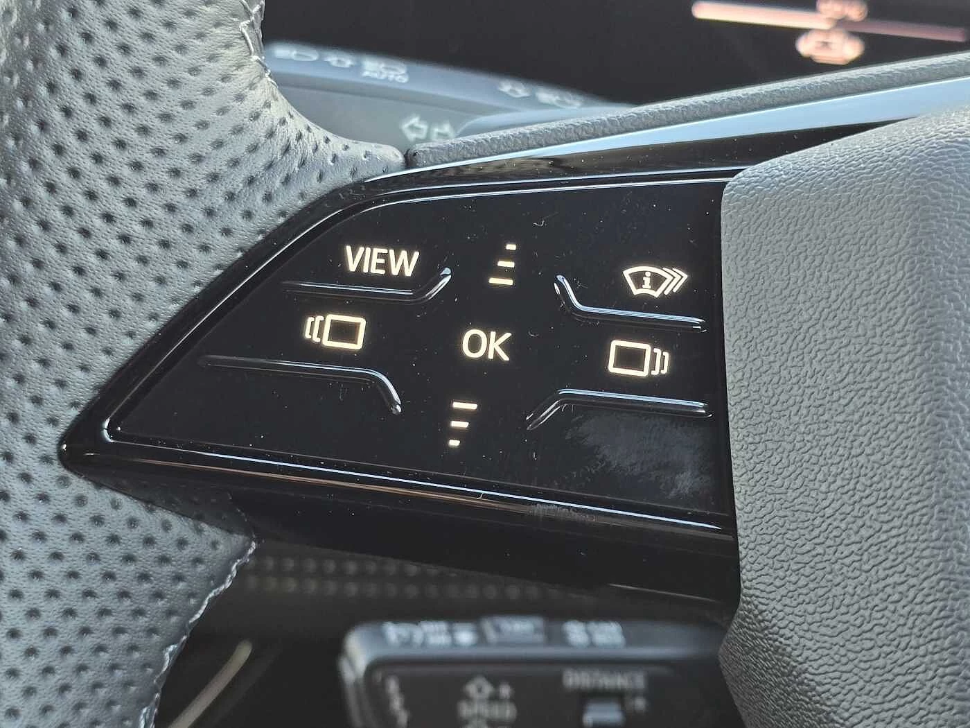 Audi-Q6 e-tron-image-34