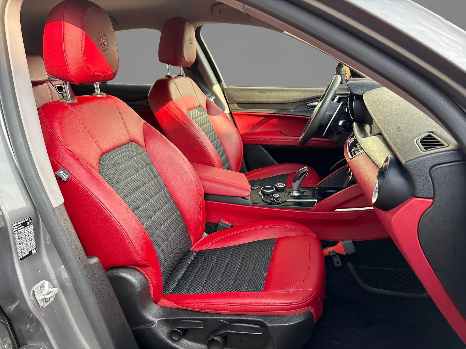 Alfa Romeo-Stelvio-image-6