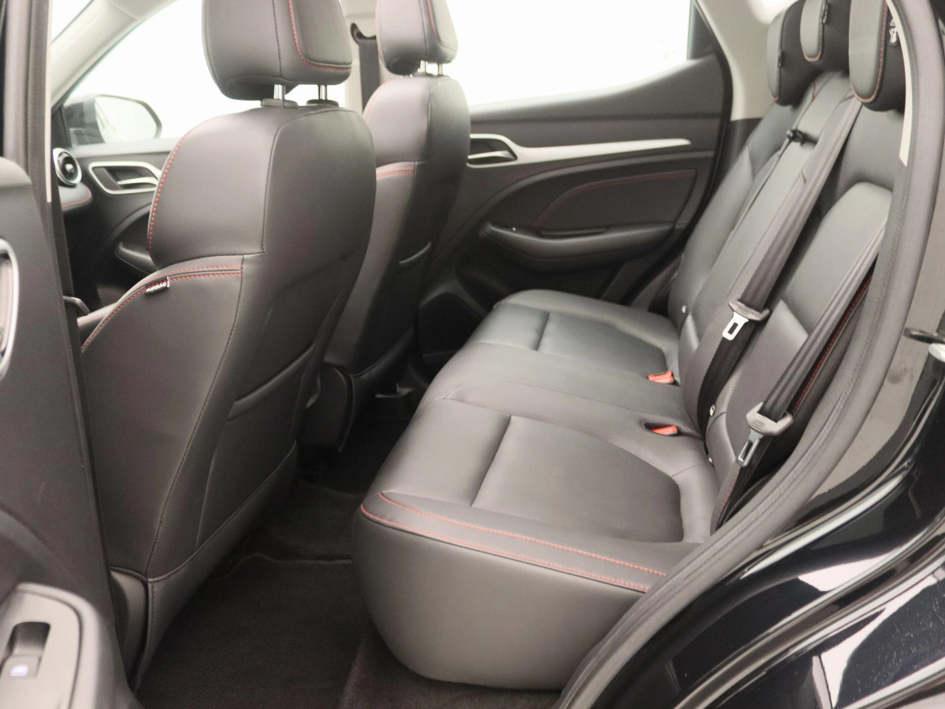 MG-ZS EV-image-12