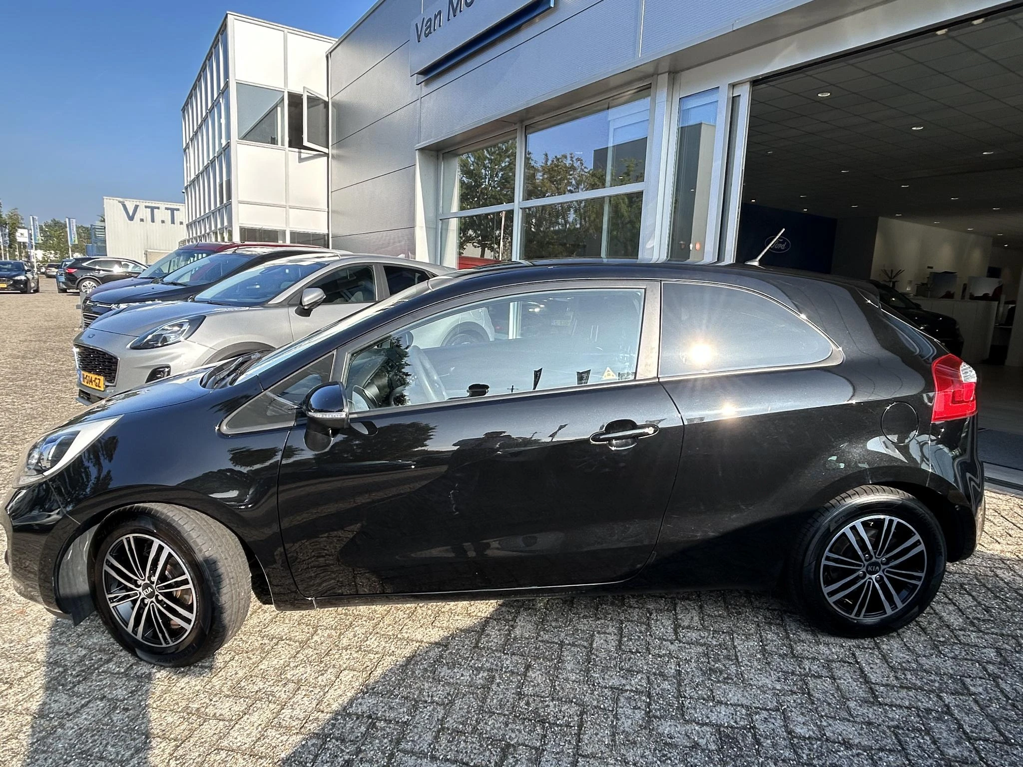 Kia-Rio-image-1
