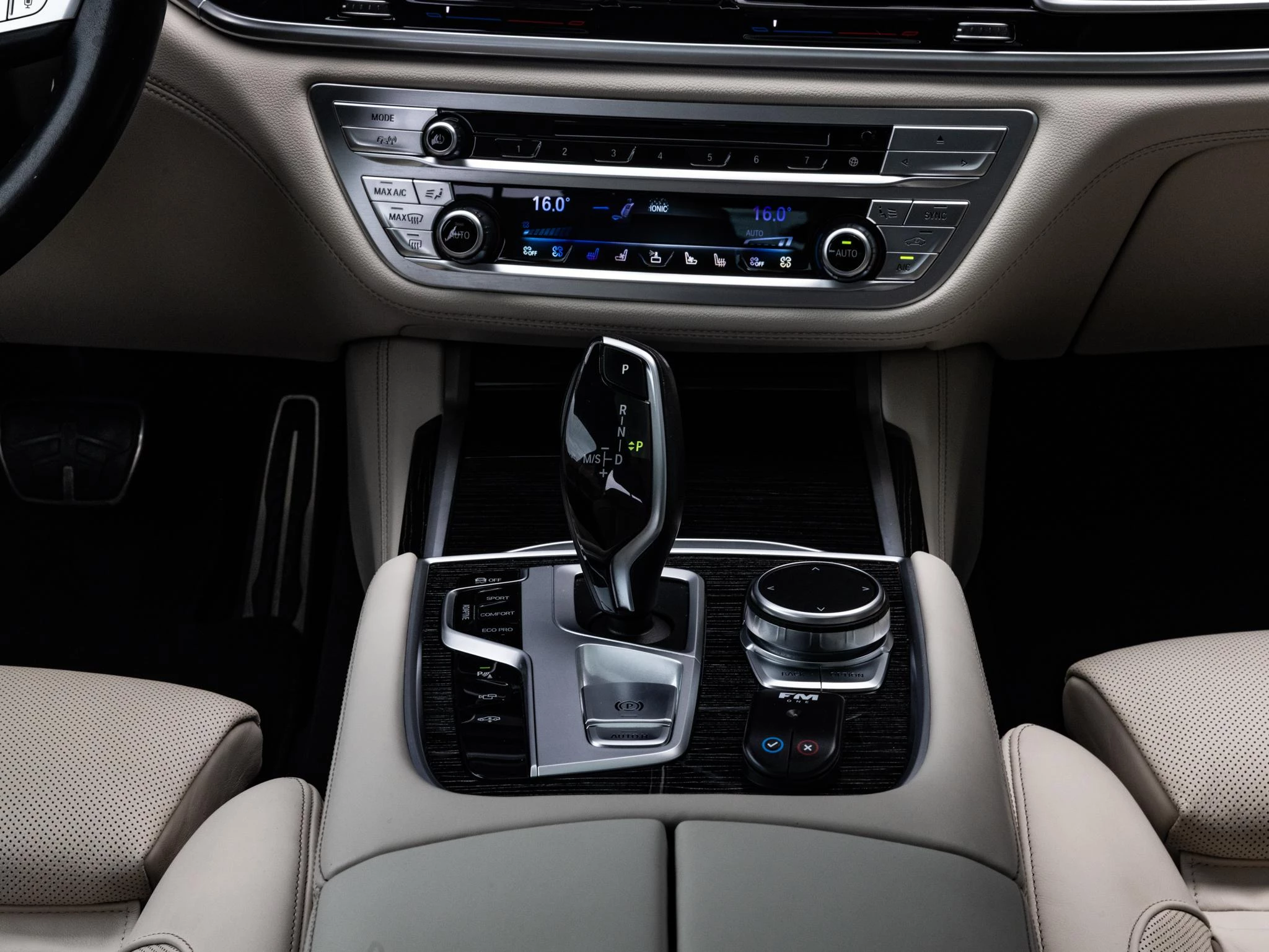BMW 7 Serie 750i xDrive High Executive