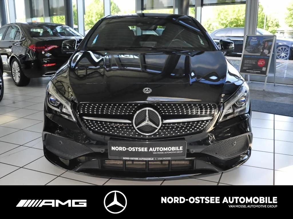 Mercedes-Benz CLA 250 4M AMG COUPÉ LED NIGHT PANO KEYLESS PDC AMG Line