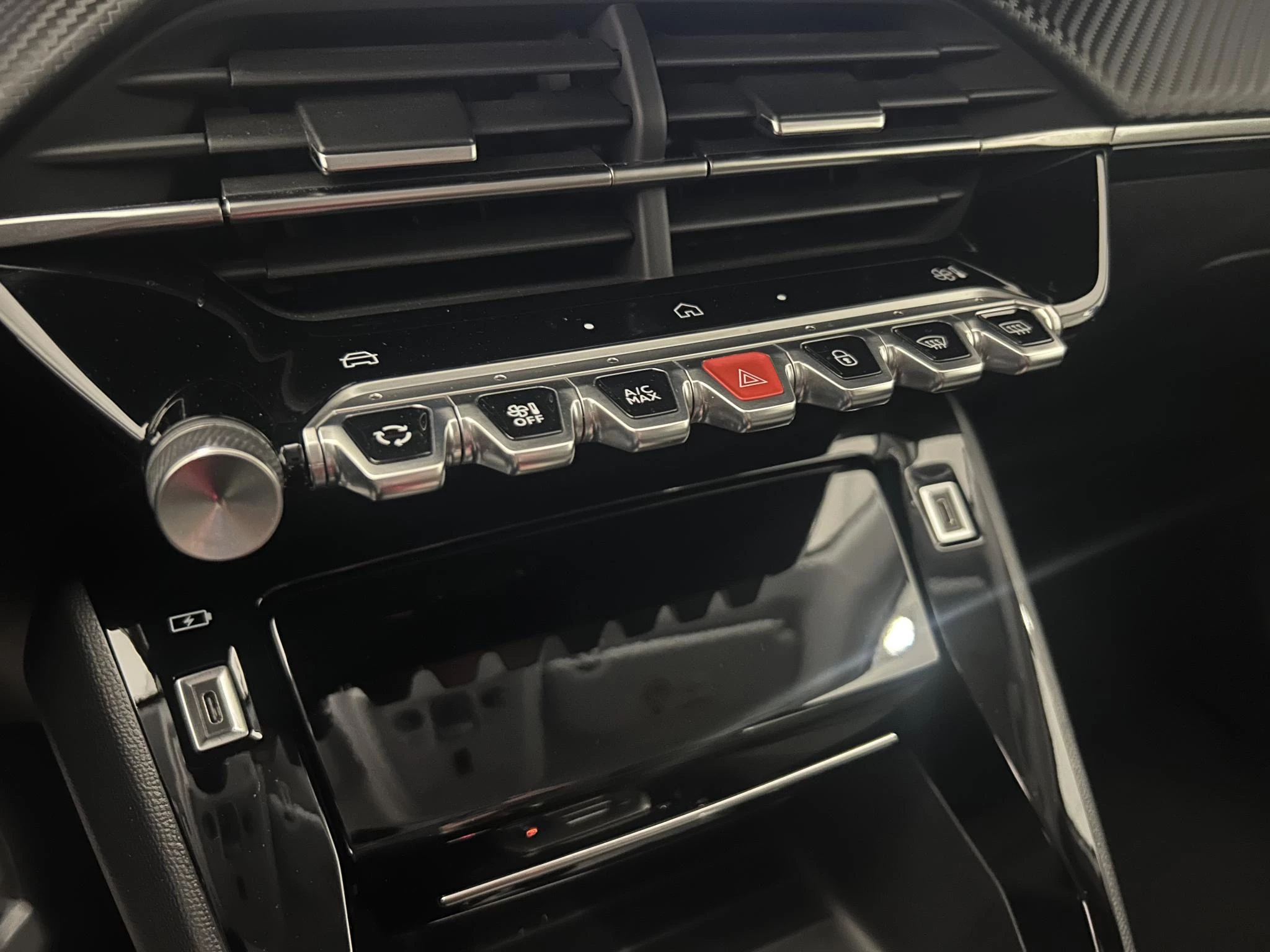 Peugeot 208 1.2 Hybrid 110 e-DCS6 Allure