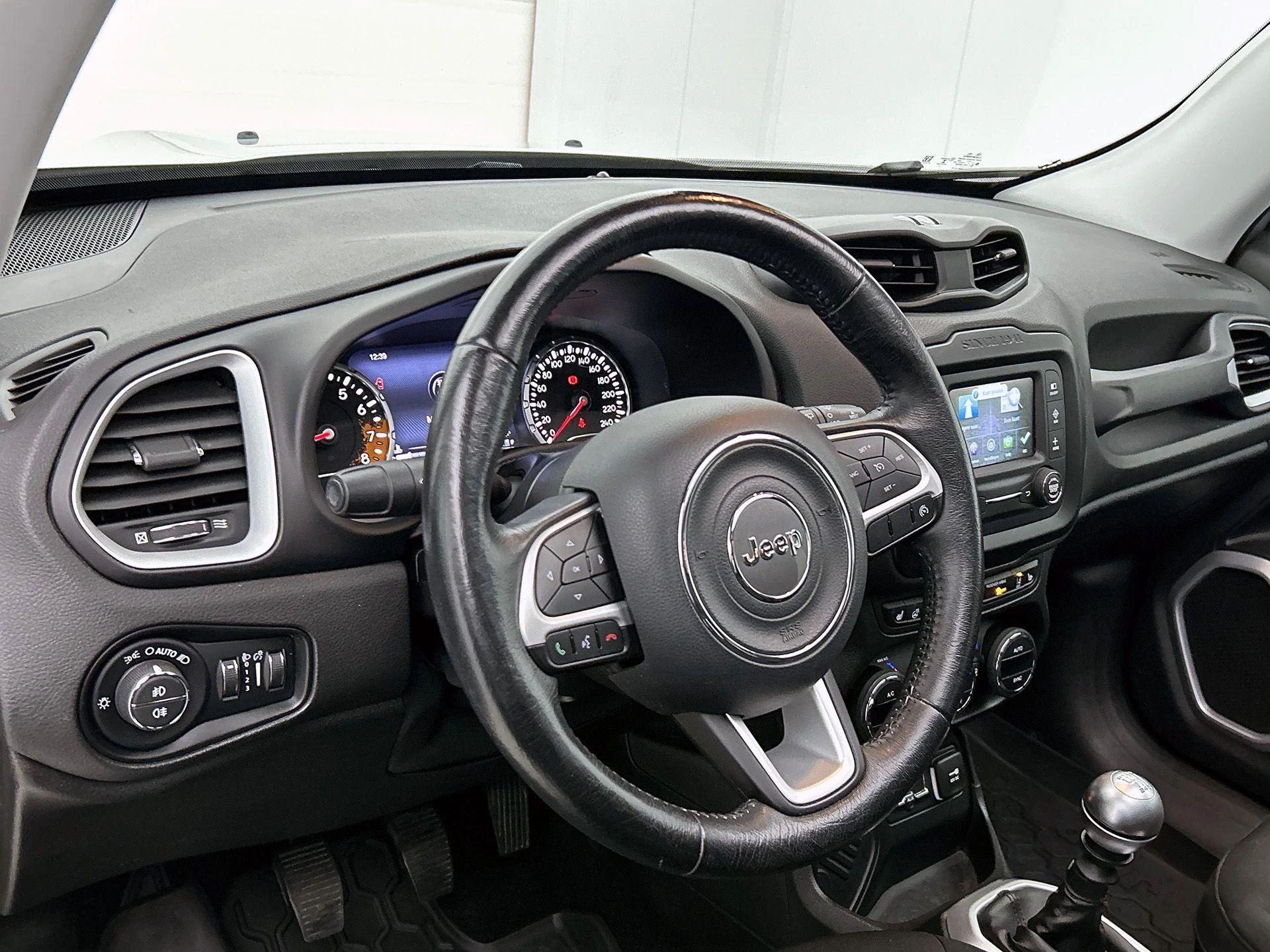 Jeep-Renegade-image-20