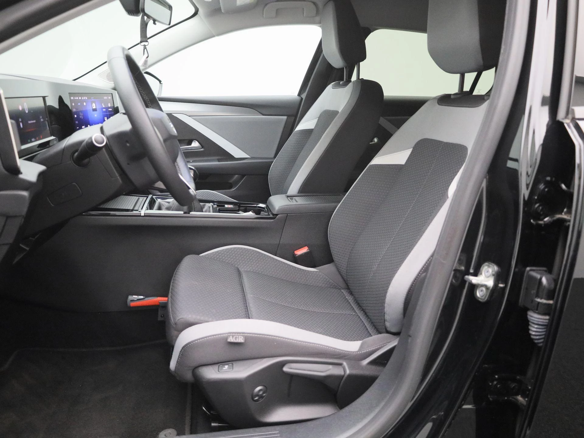 Opel-Astra-image-7
