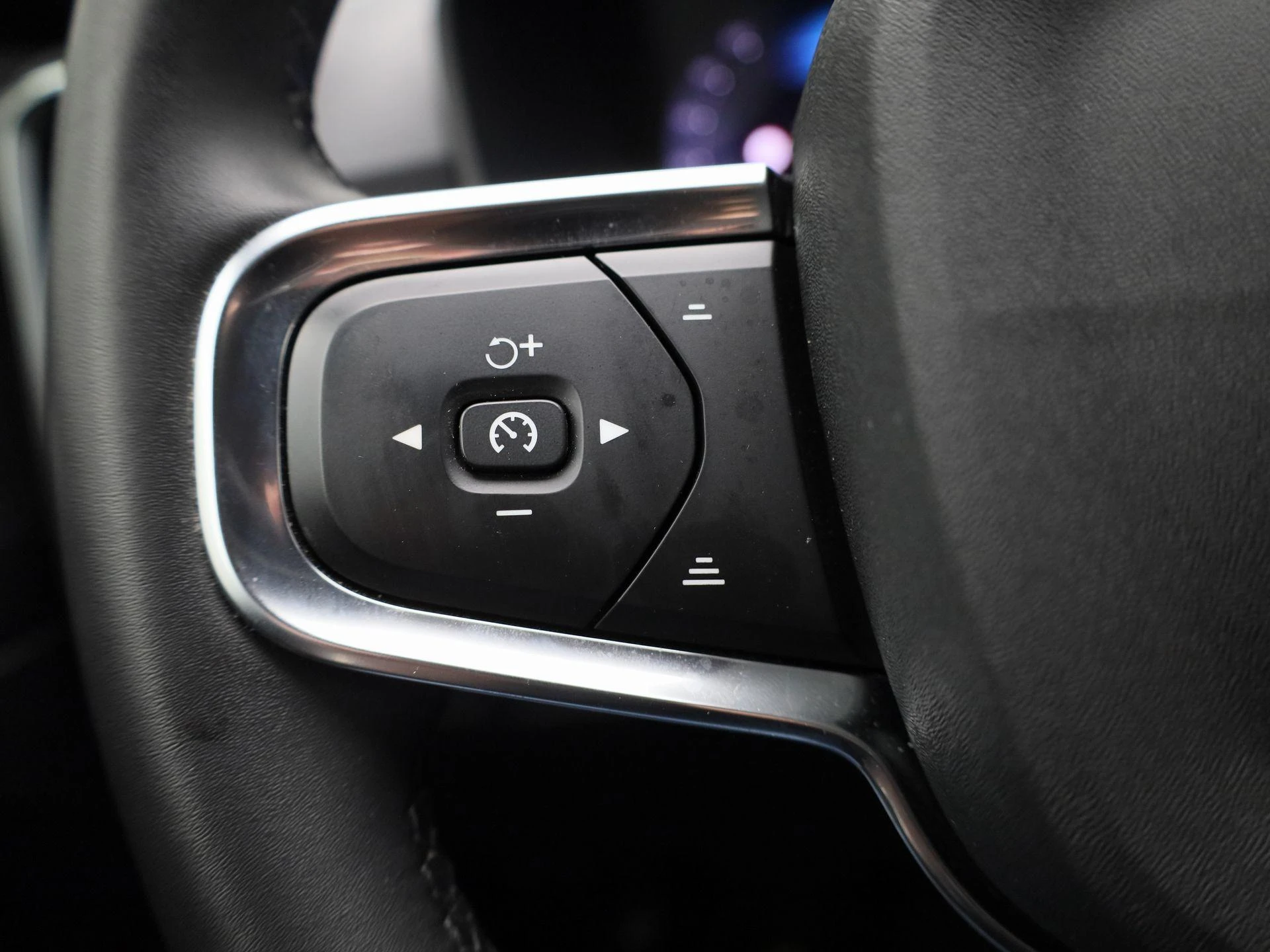 Volvo-XC40-image-17